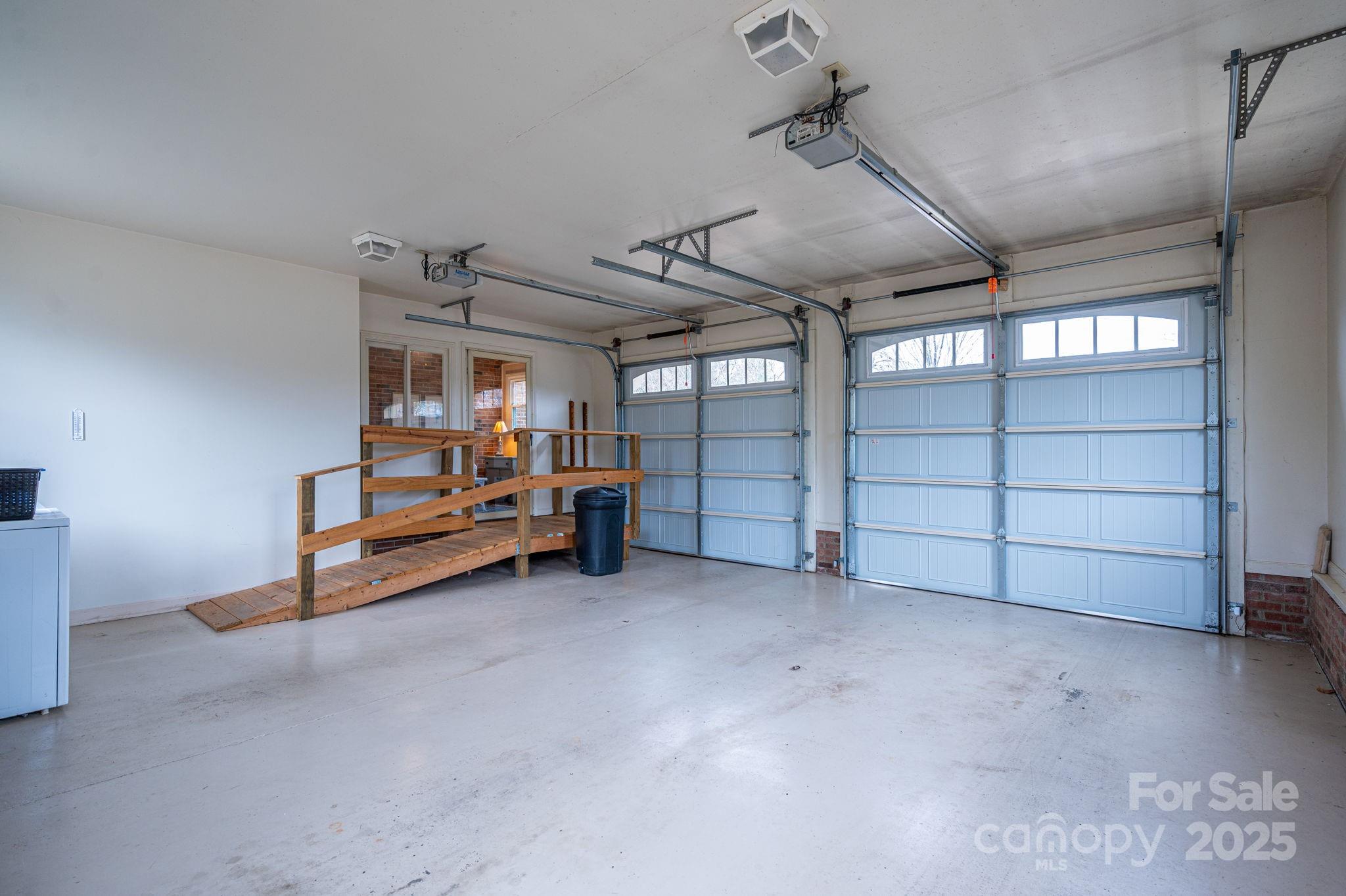 113 Old Stagecoach Road — Lawndale
