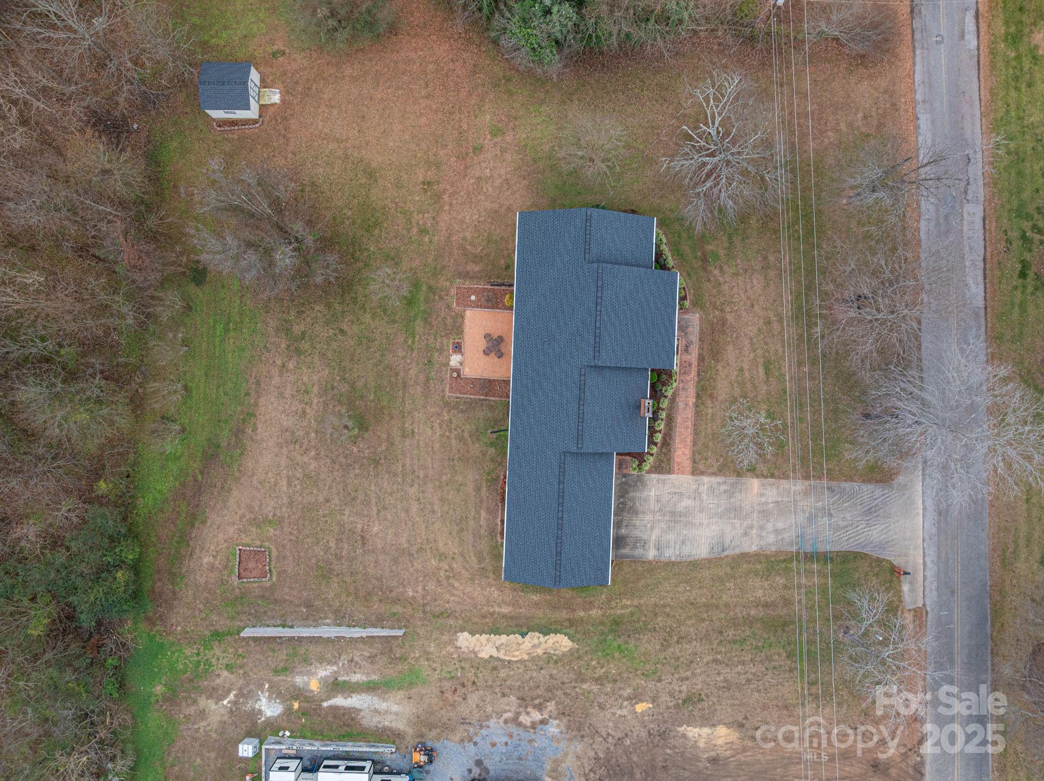 113 Old Stagecoach Road — Lawndale