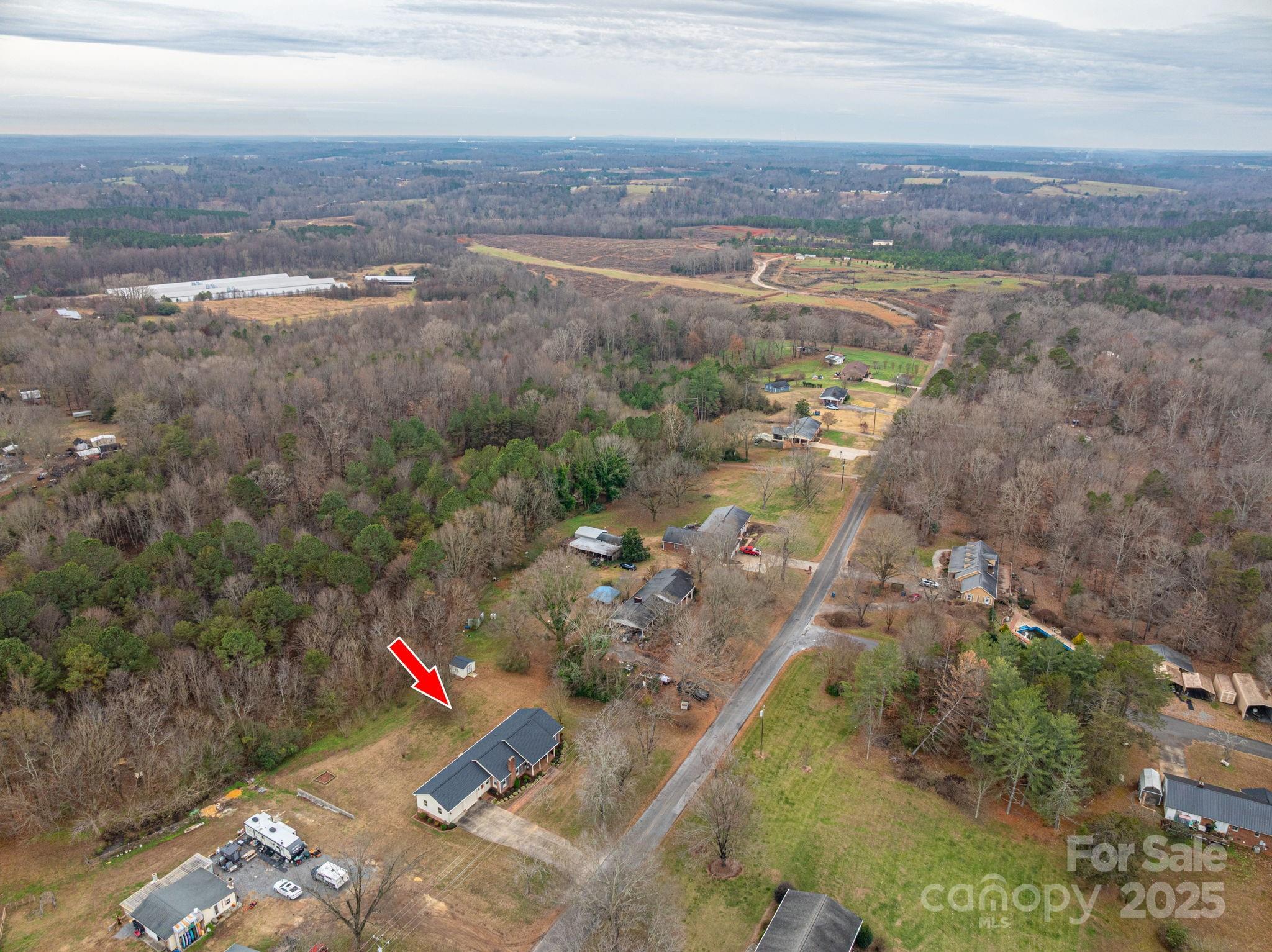 113 Old Stagecoach Road — Lawndale