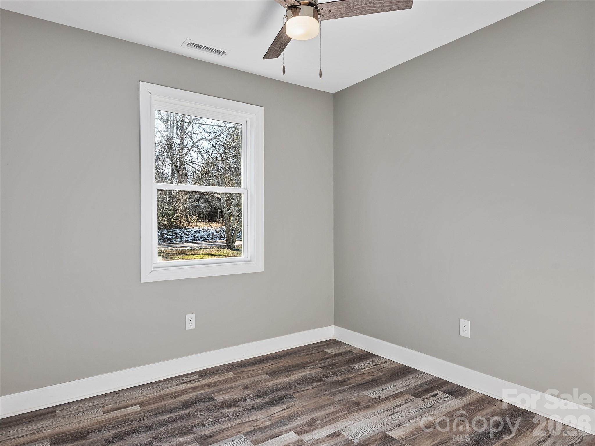 611 Peniel Road — Columbus