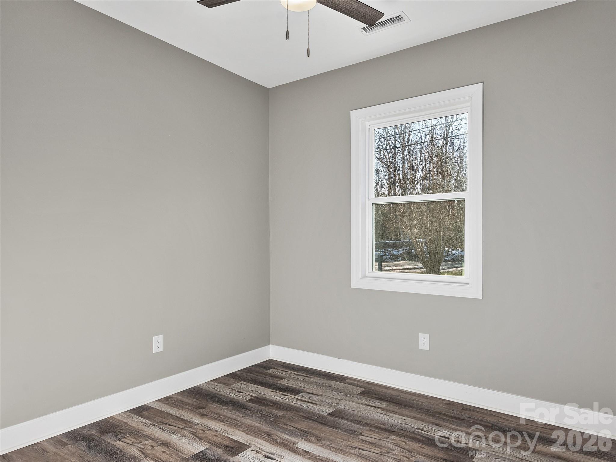 611 Peniel Road — Columbus