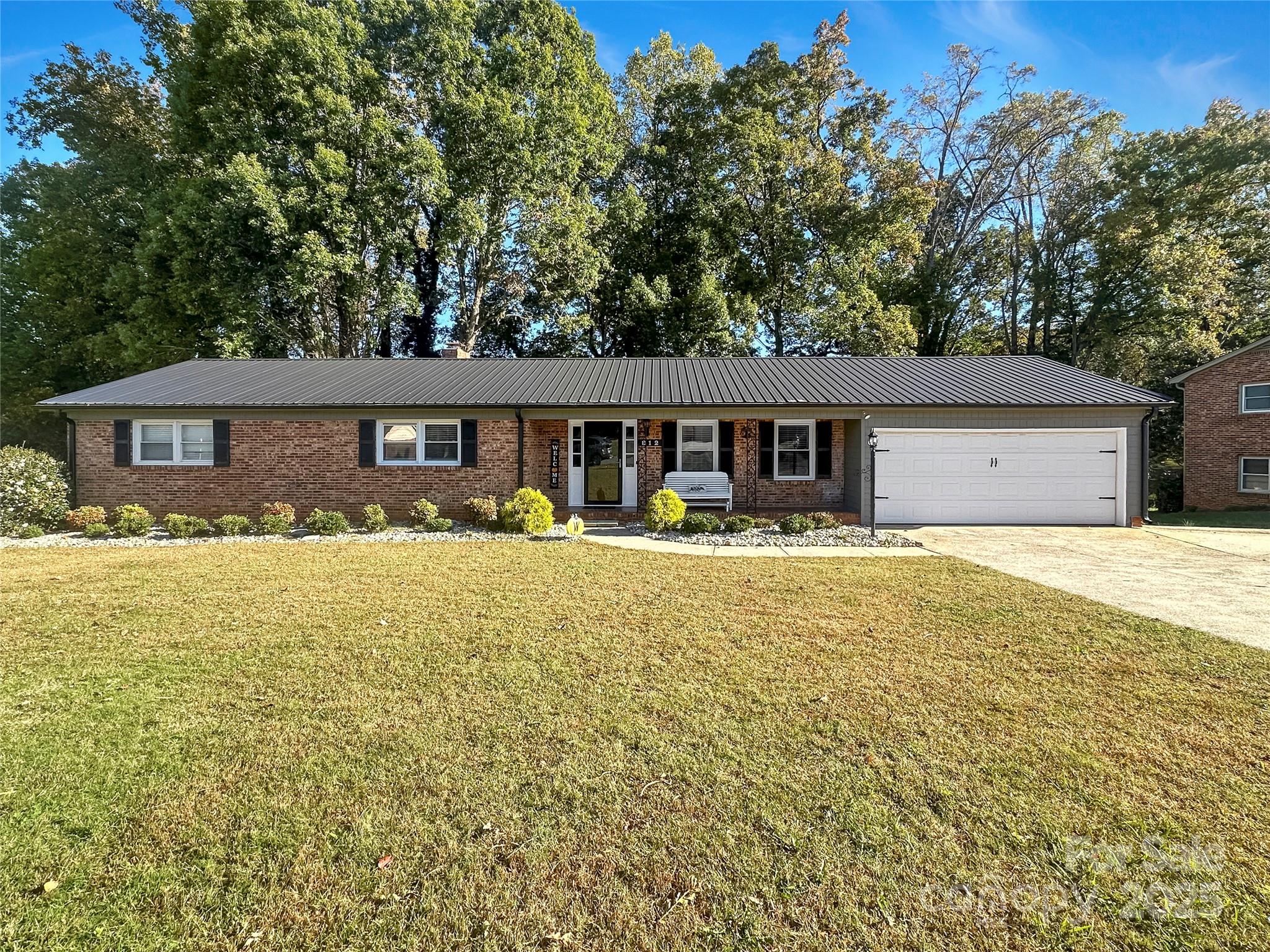 812 Hill Street — Shelby