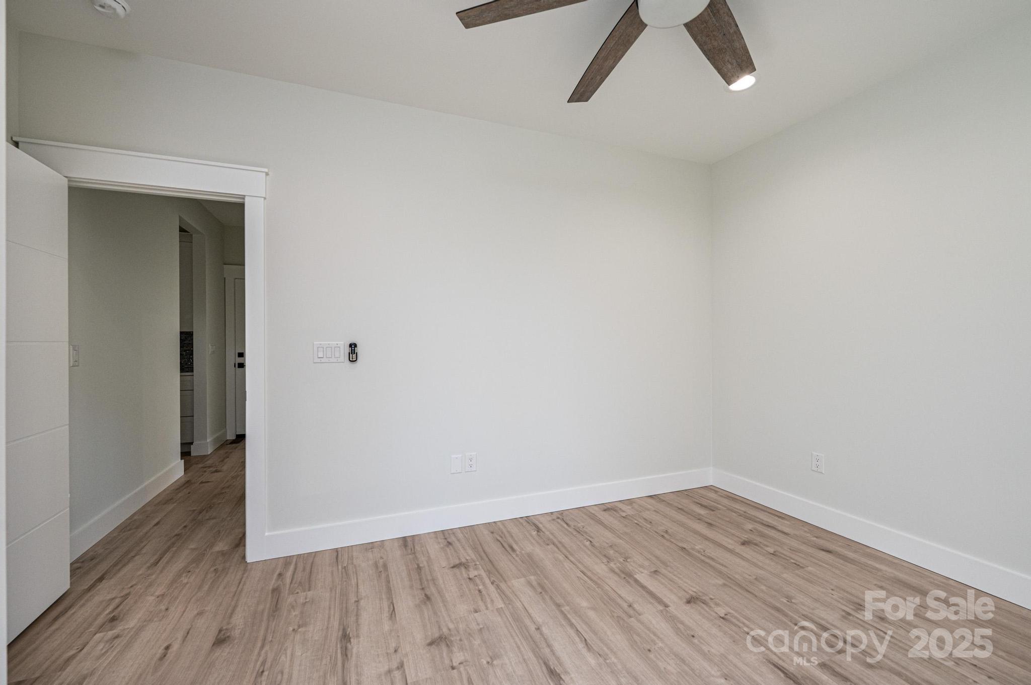 1328 33rd Avenue Drive NE — Hickory