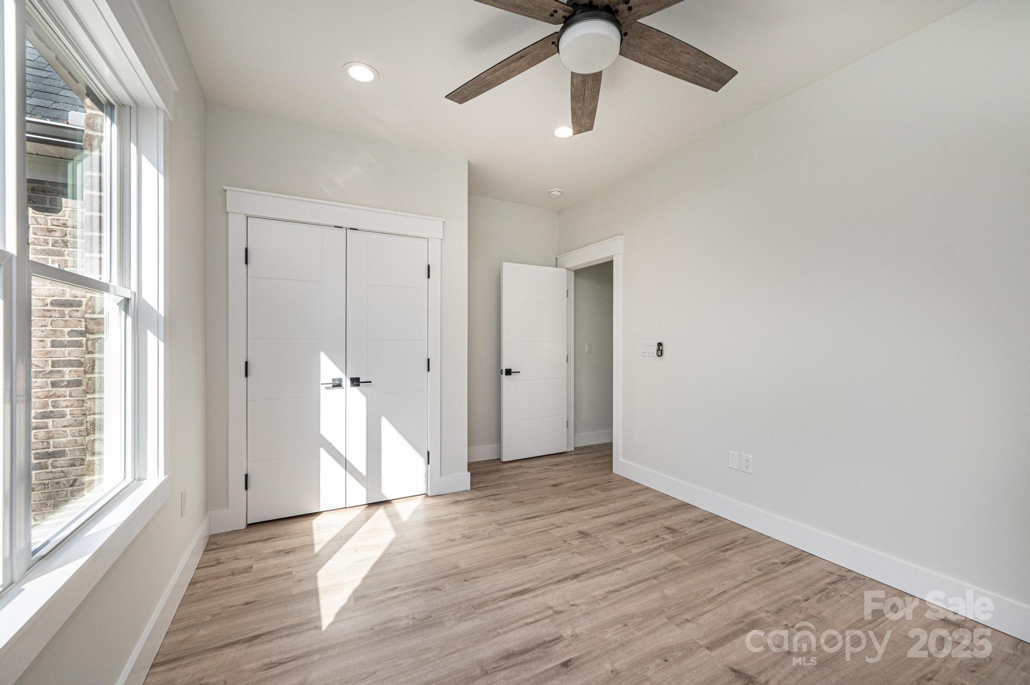 1328 33rd Avenue Drive NE — Hickory