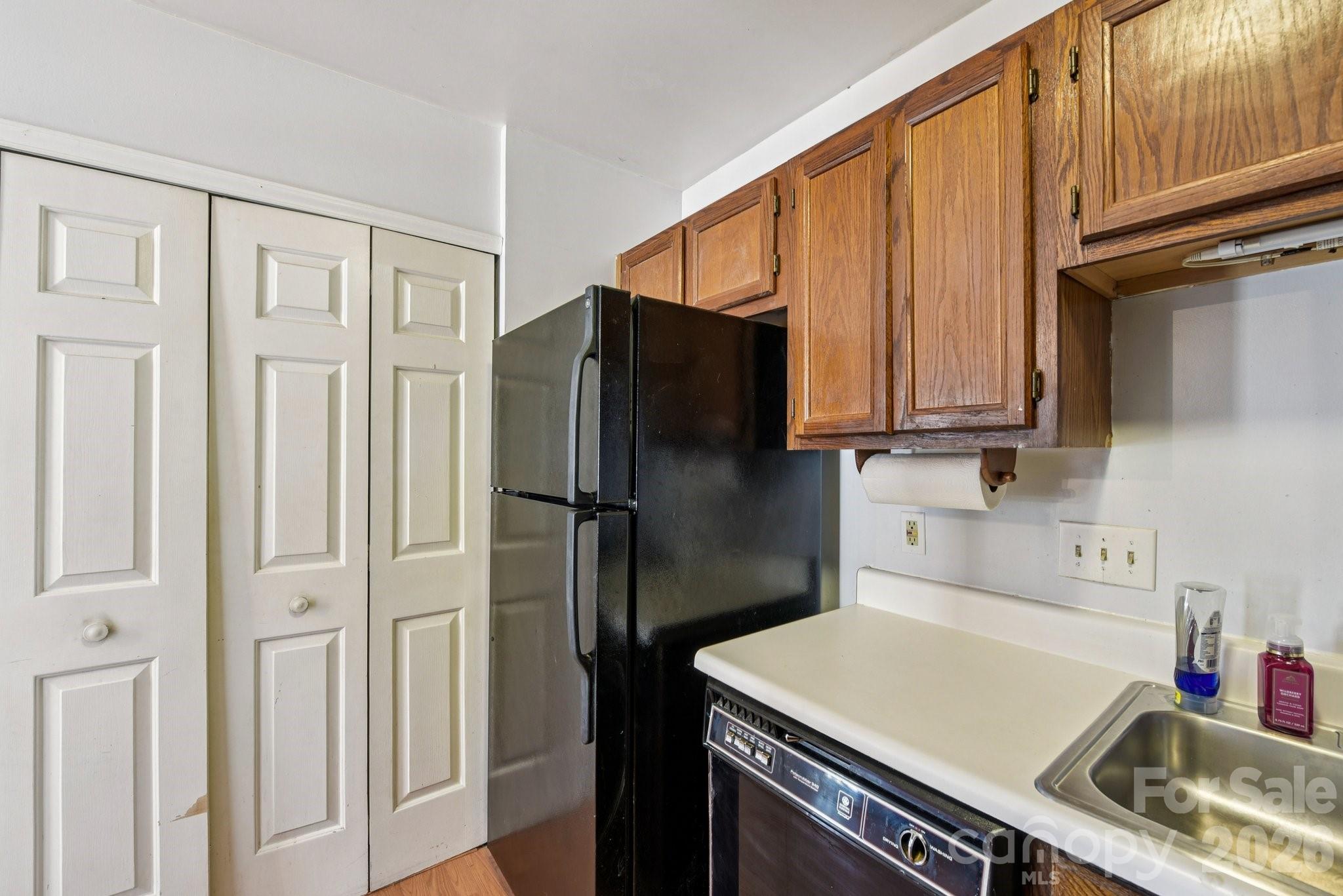 6025 Crape Myrtle Lane — Charlotte