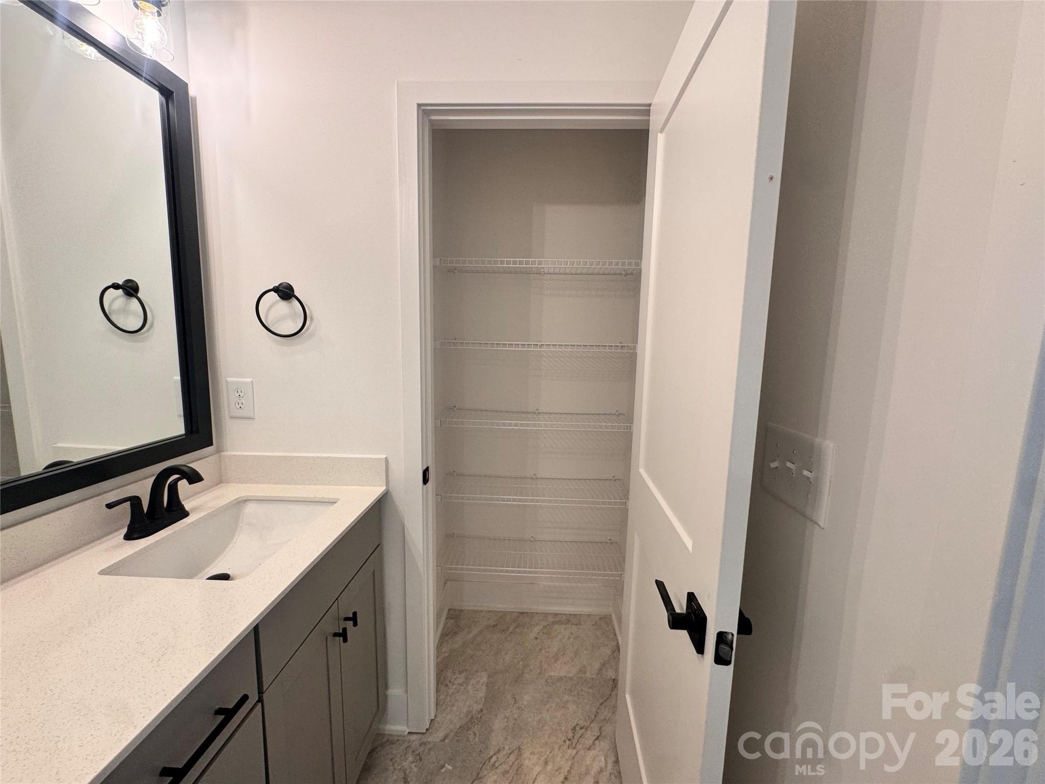716 Inwood Hill Drive #10 — Gastonia