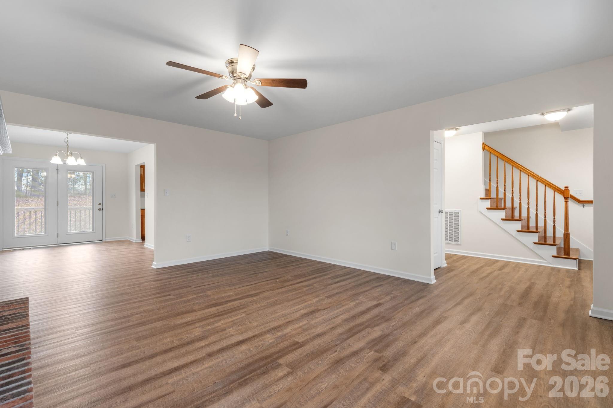 3723 Franklin Court — Newton