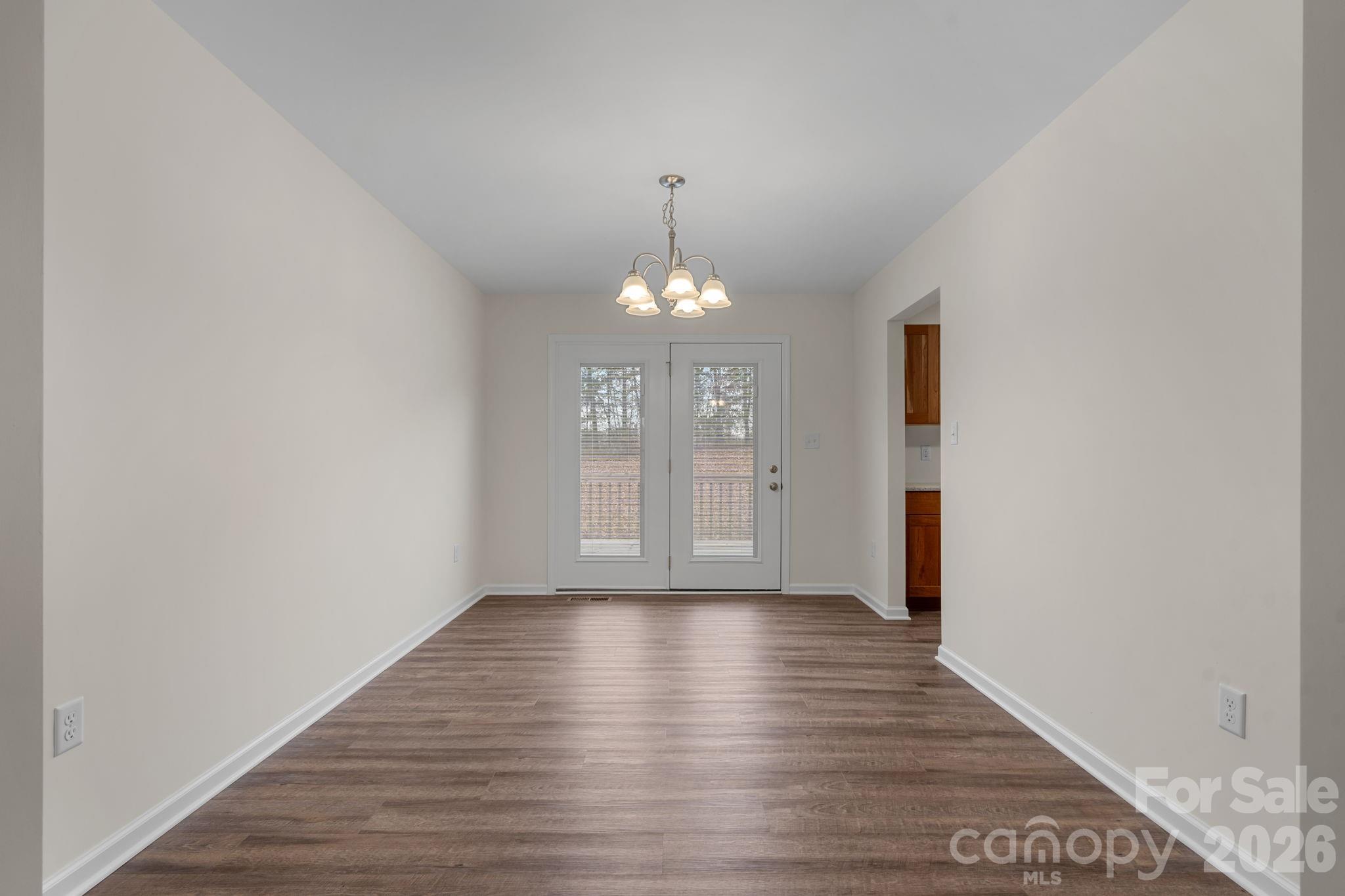 3723 Franklin Court — Newton