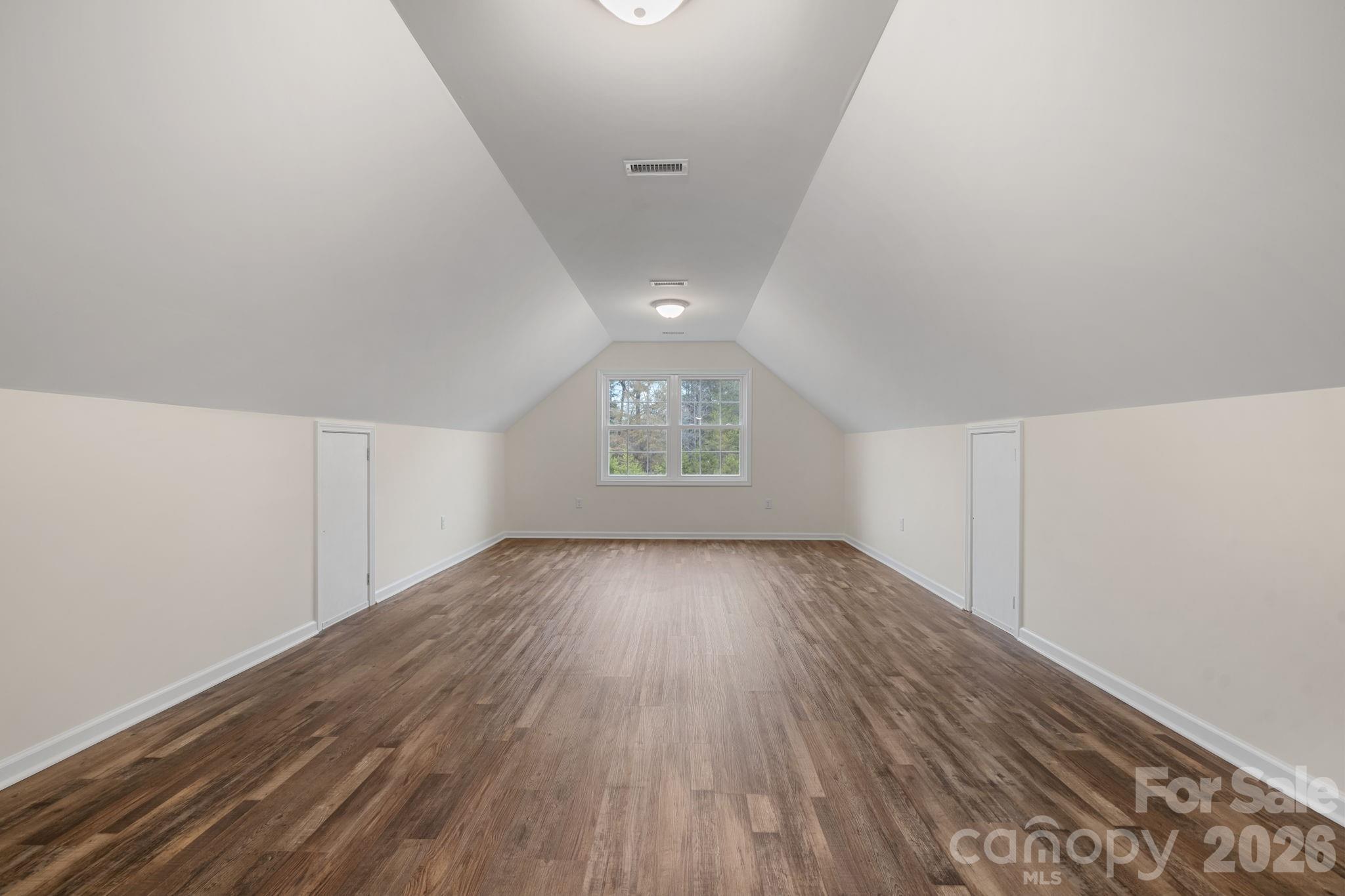 3723 Franklin Court — Newton