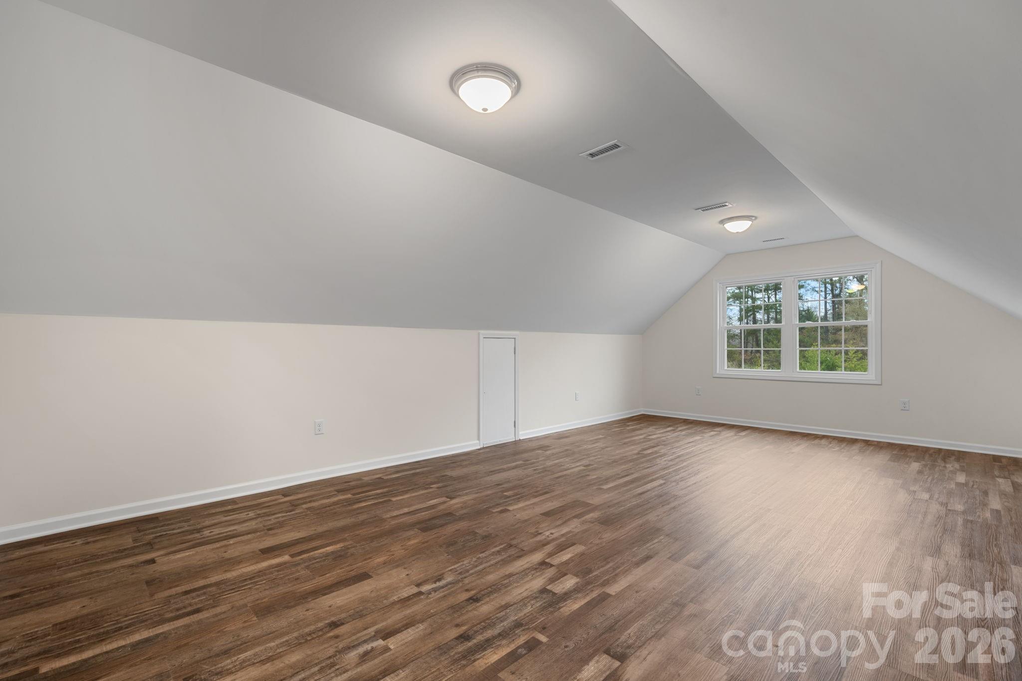 3723 Franklin Court — Newton