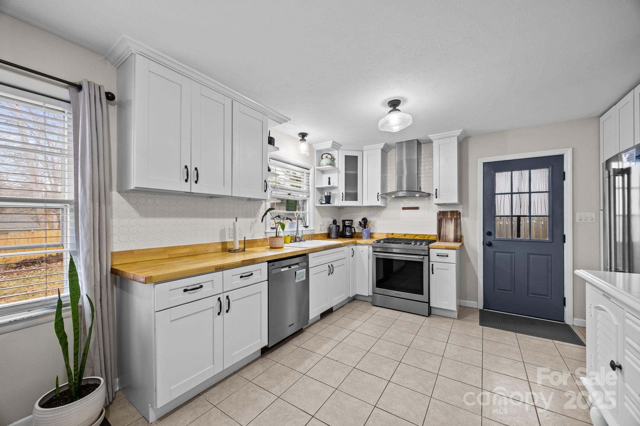 196 Weston Road — Arden