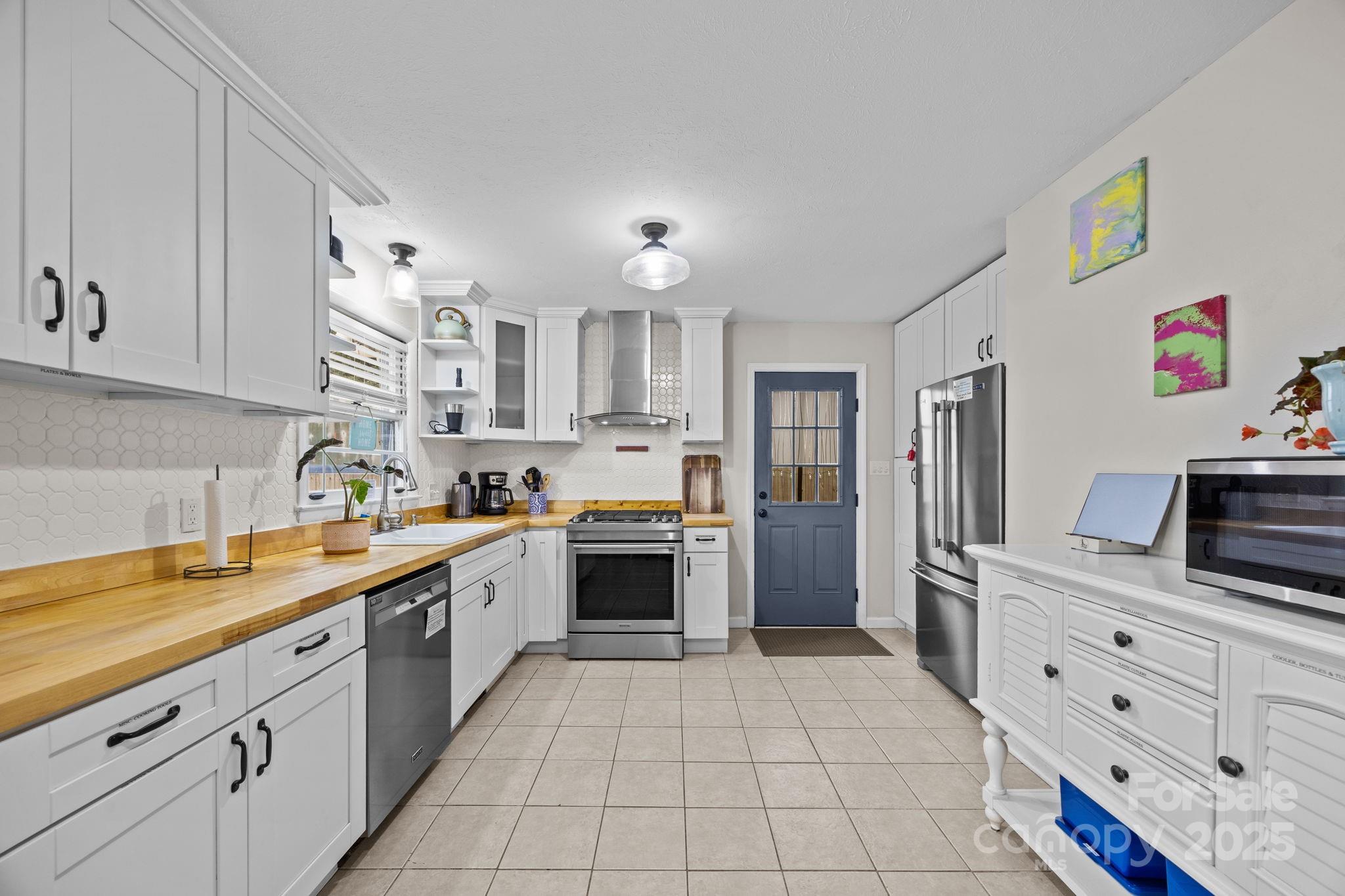 196 Weston Road — Arden
