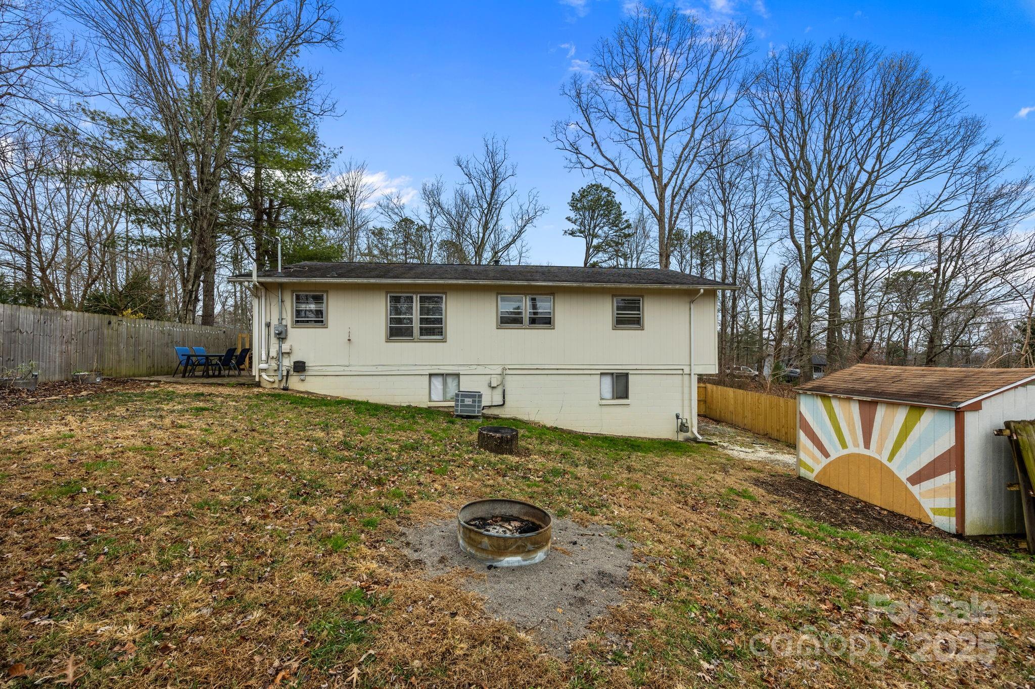 196 Weston Road — Arden