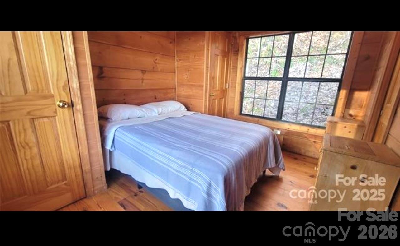 000 Wayah Zooshuga Road — Maggie Valley