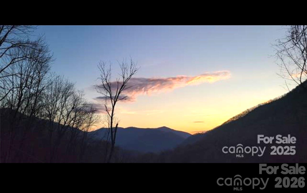 000 Wayah Zooshuga Road — Maggie Valley