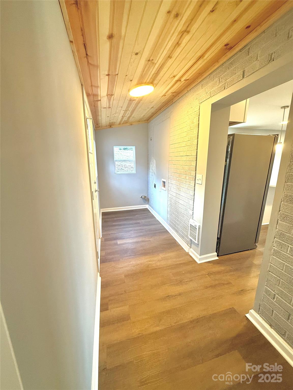 343 Shasta Lane SW — Lenoir