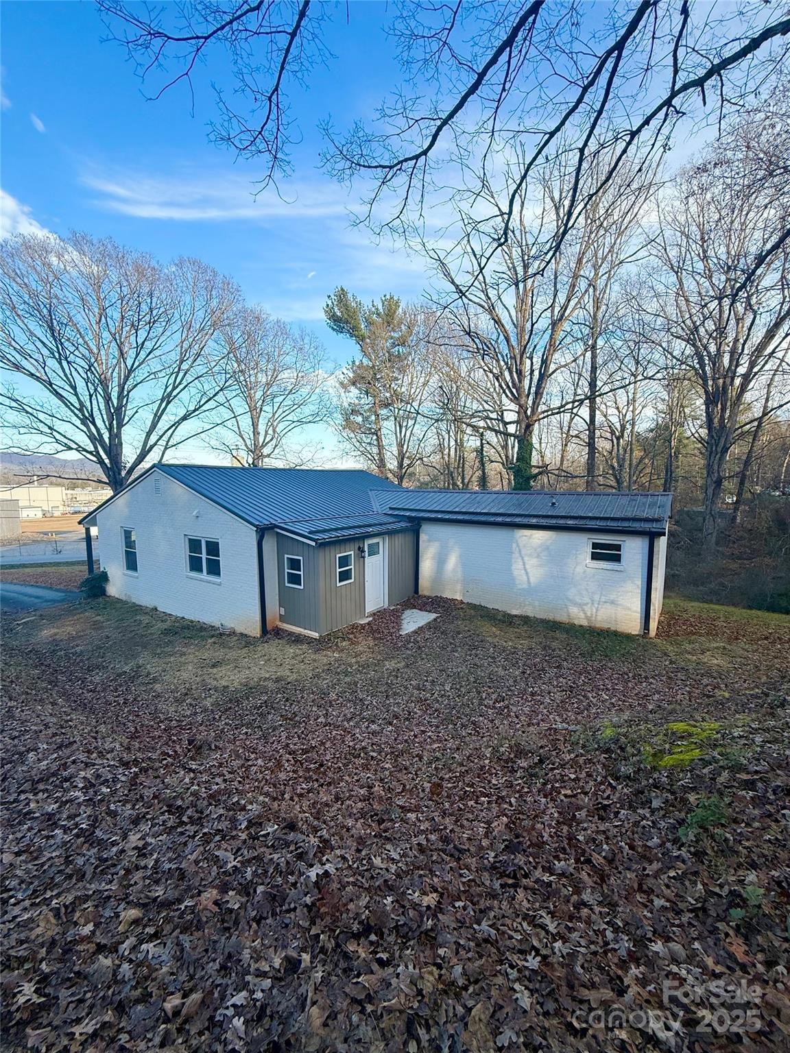 343 Shasta Lane SW — Lenoir