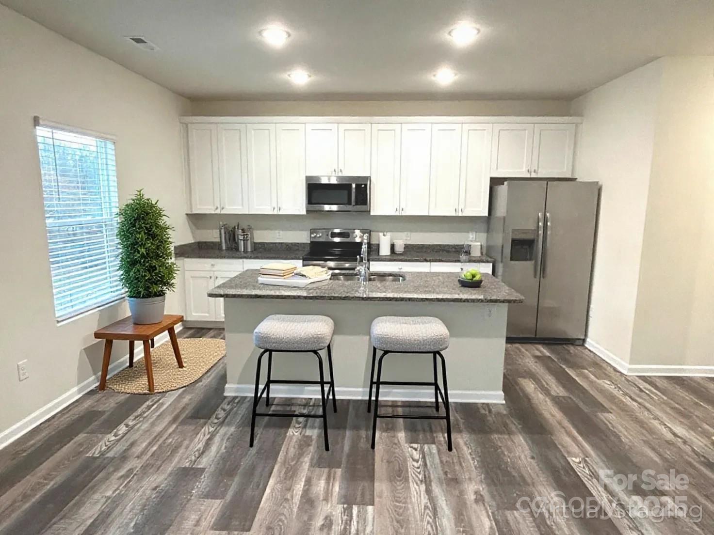 574 30th Avenue Circle NE — Hickory