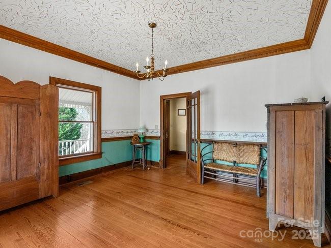 44 Bickford Avenue — Tryon