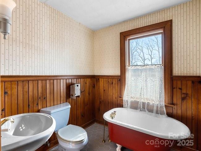 44 Bickford Avenue — Tryon