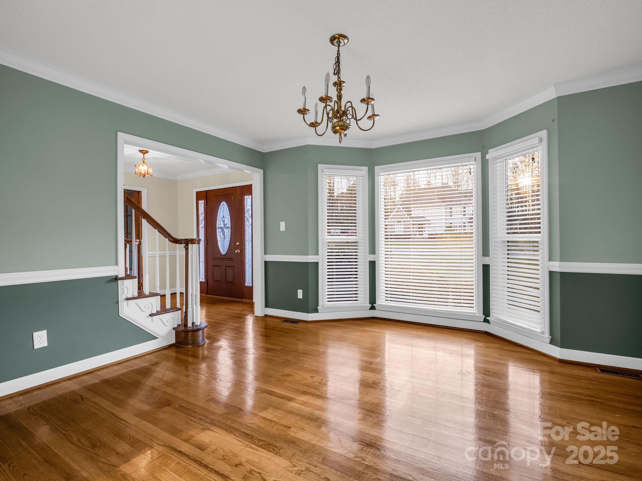 907 Weymouth Drive — Gastonia