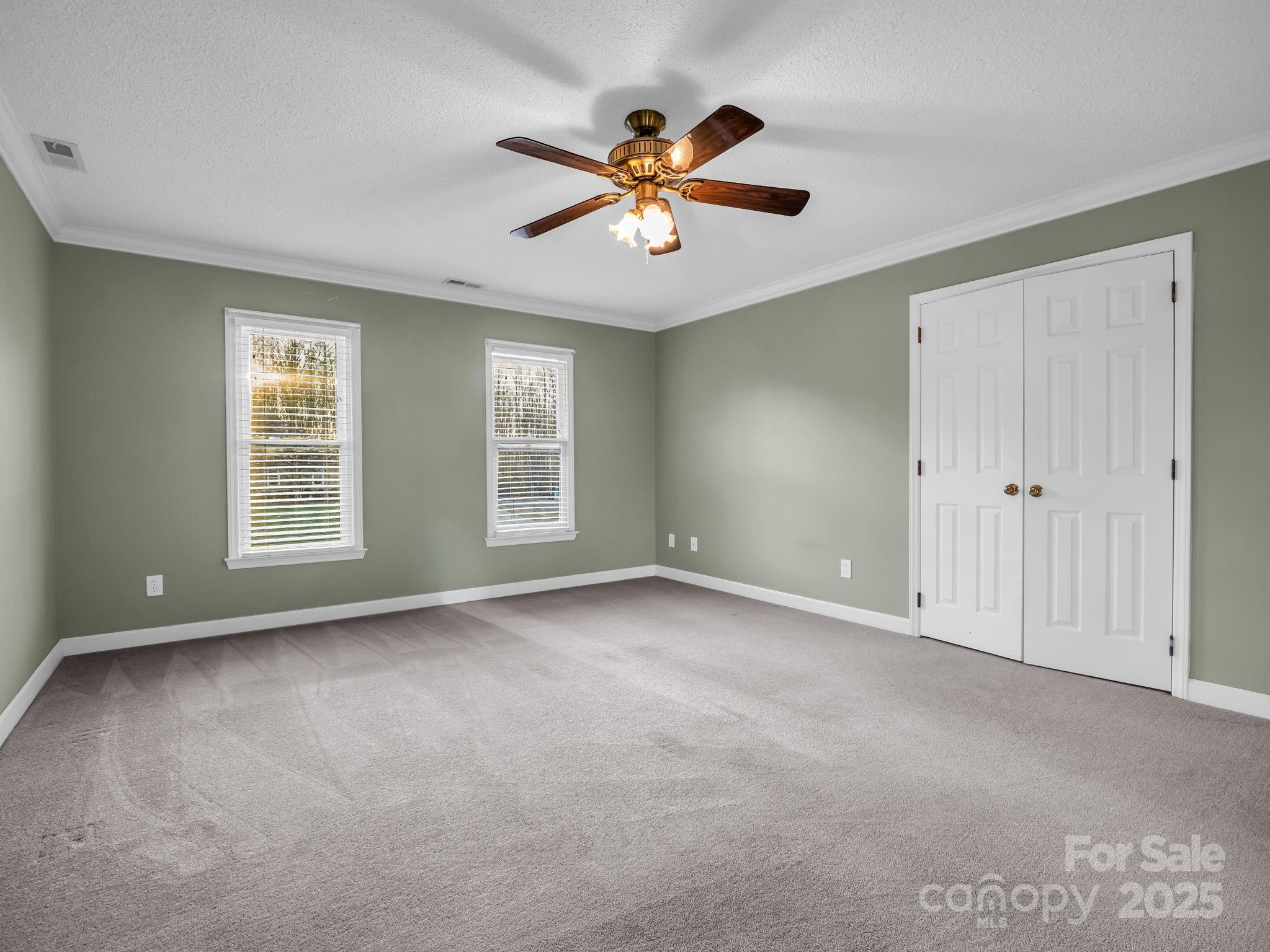907 Weymouth Drive — Gastonia