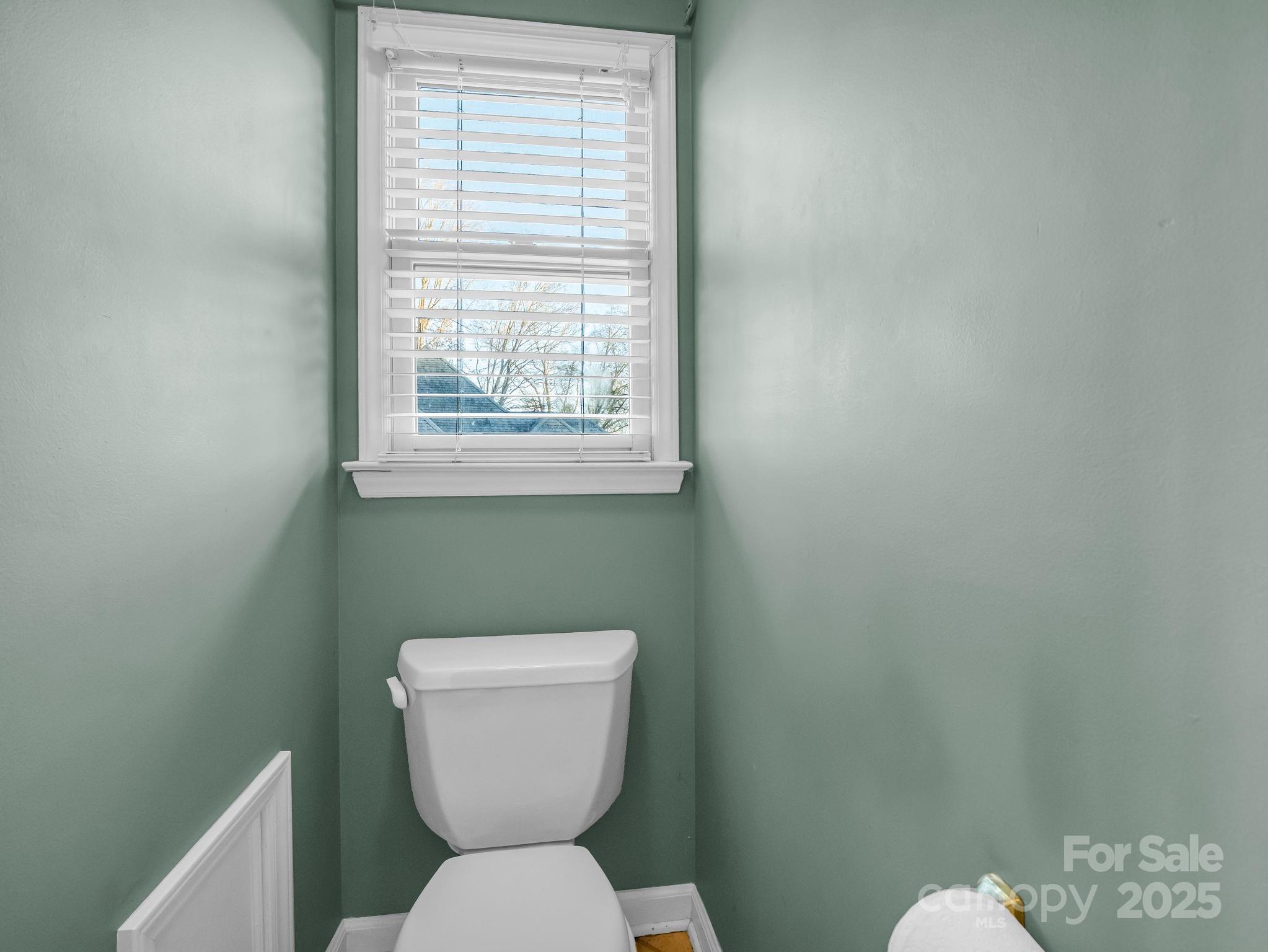 907 Weymouth Drive — Gastonia