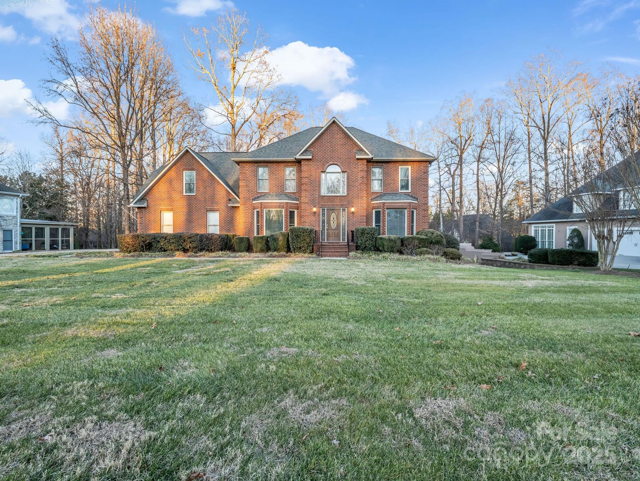 907 Weymouth Drive — Gastonia