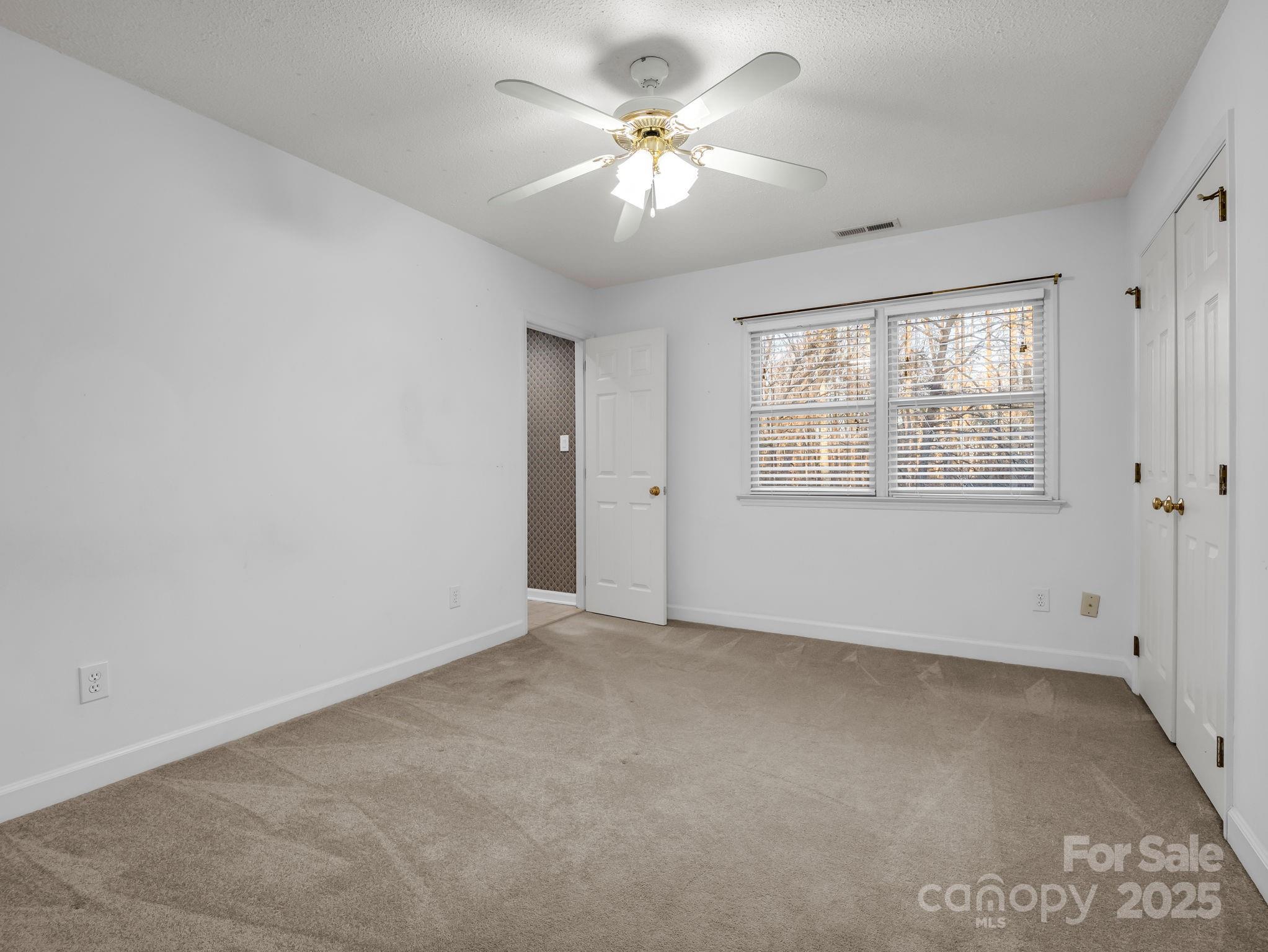907 Weymouth Drive — Gastonia