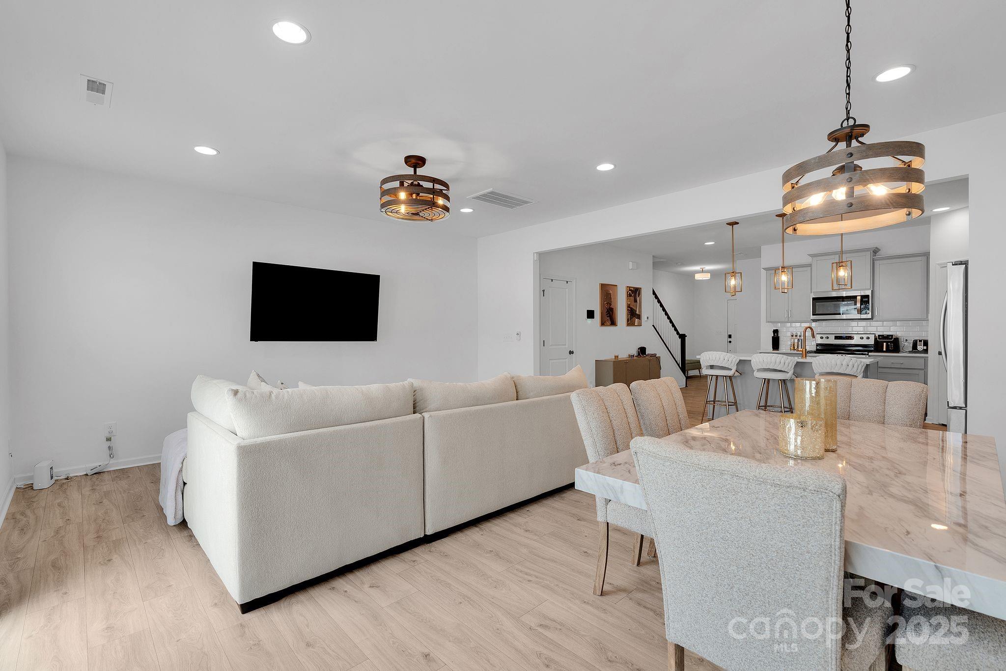 11012 Pagebrook Lane — Charlotte