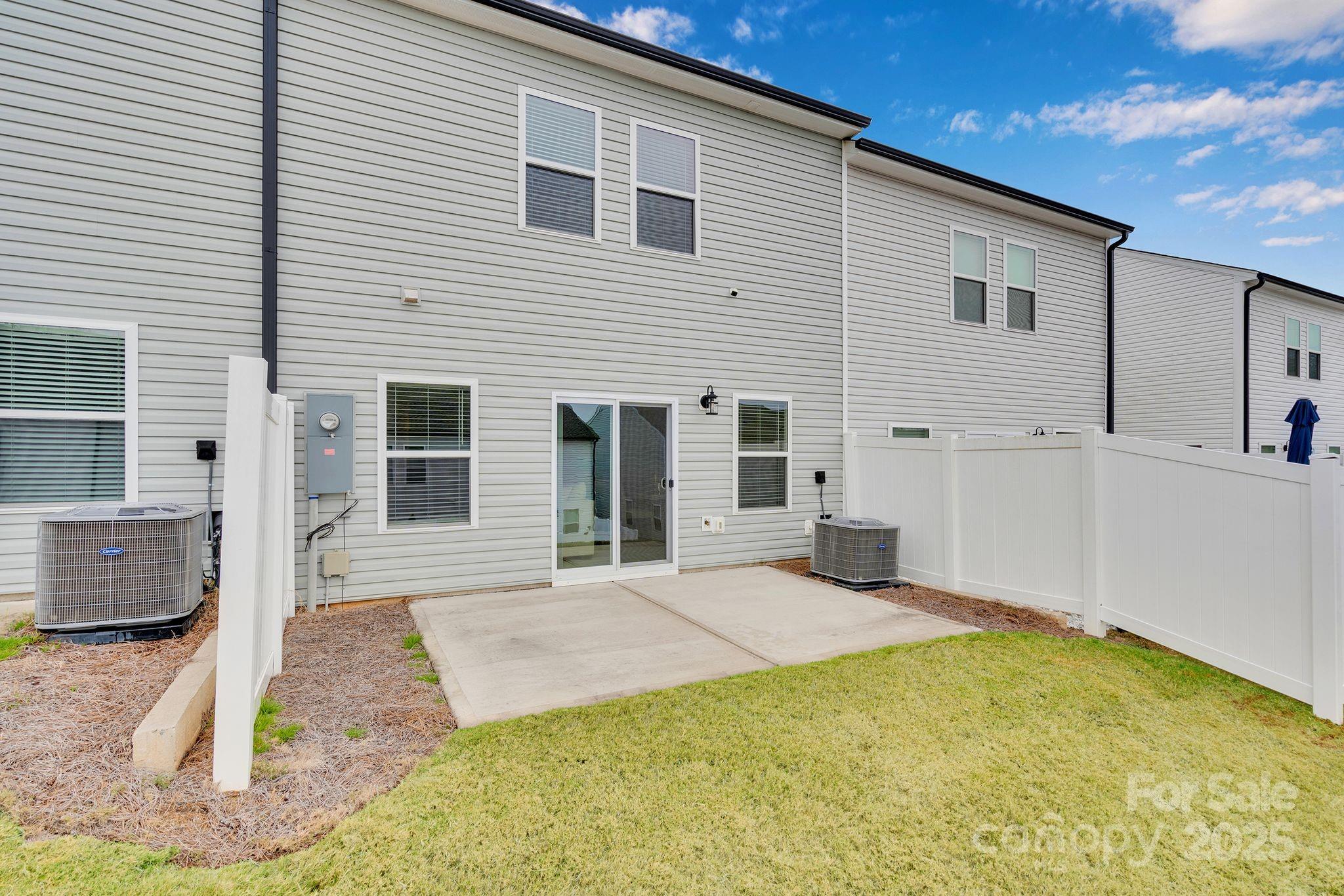 11012 Pagebrook Lane — Charlotte