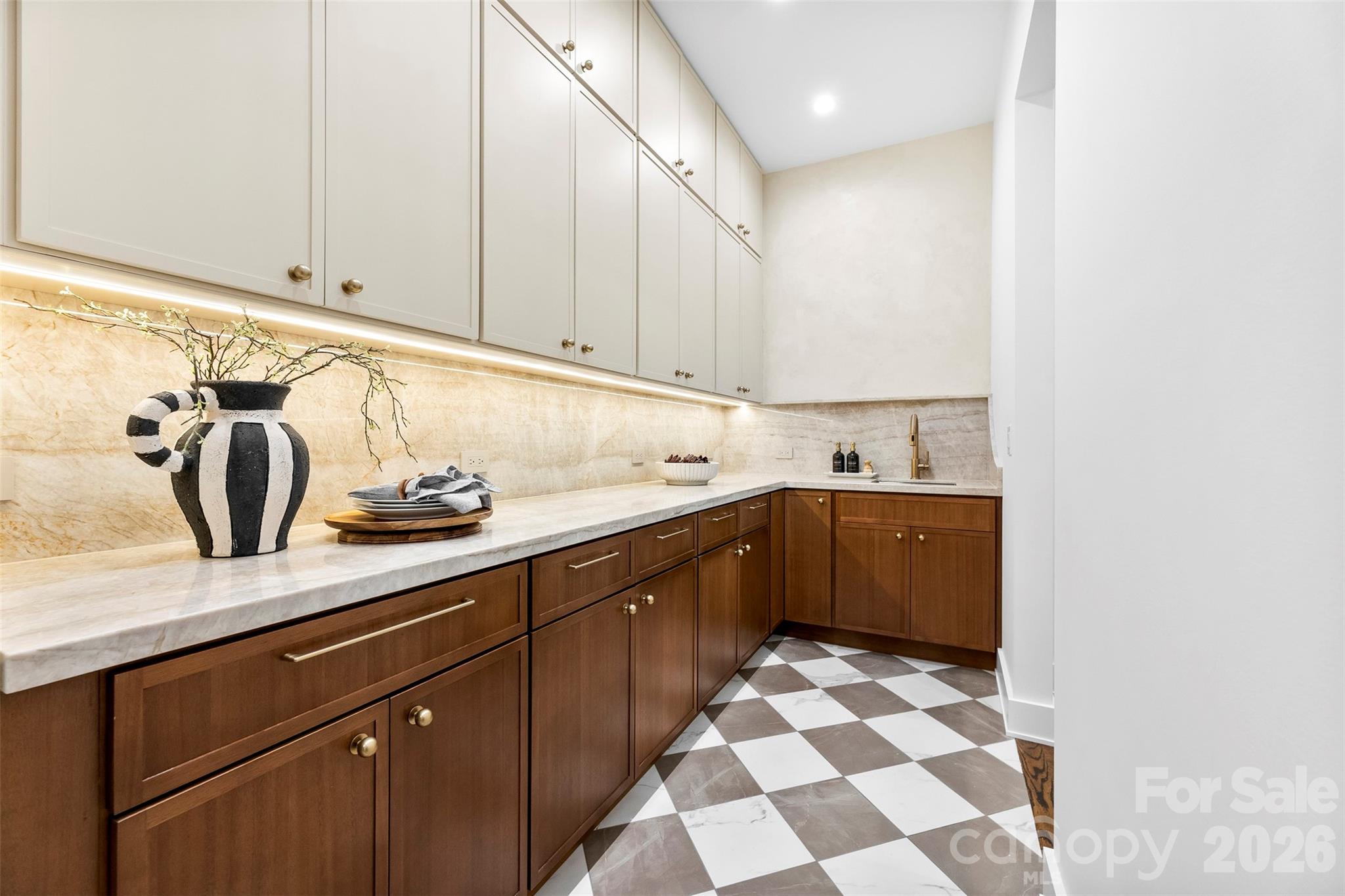 729 Amesbury Drive — Mt Ulla