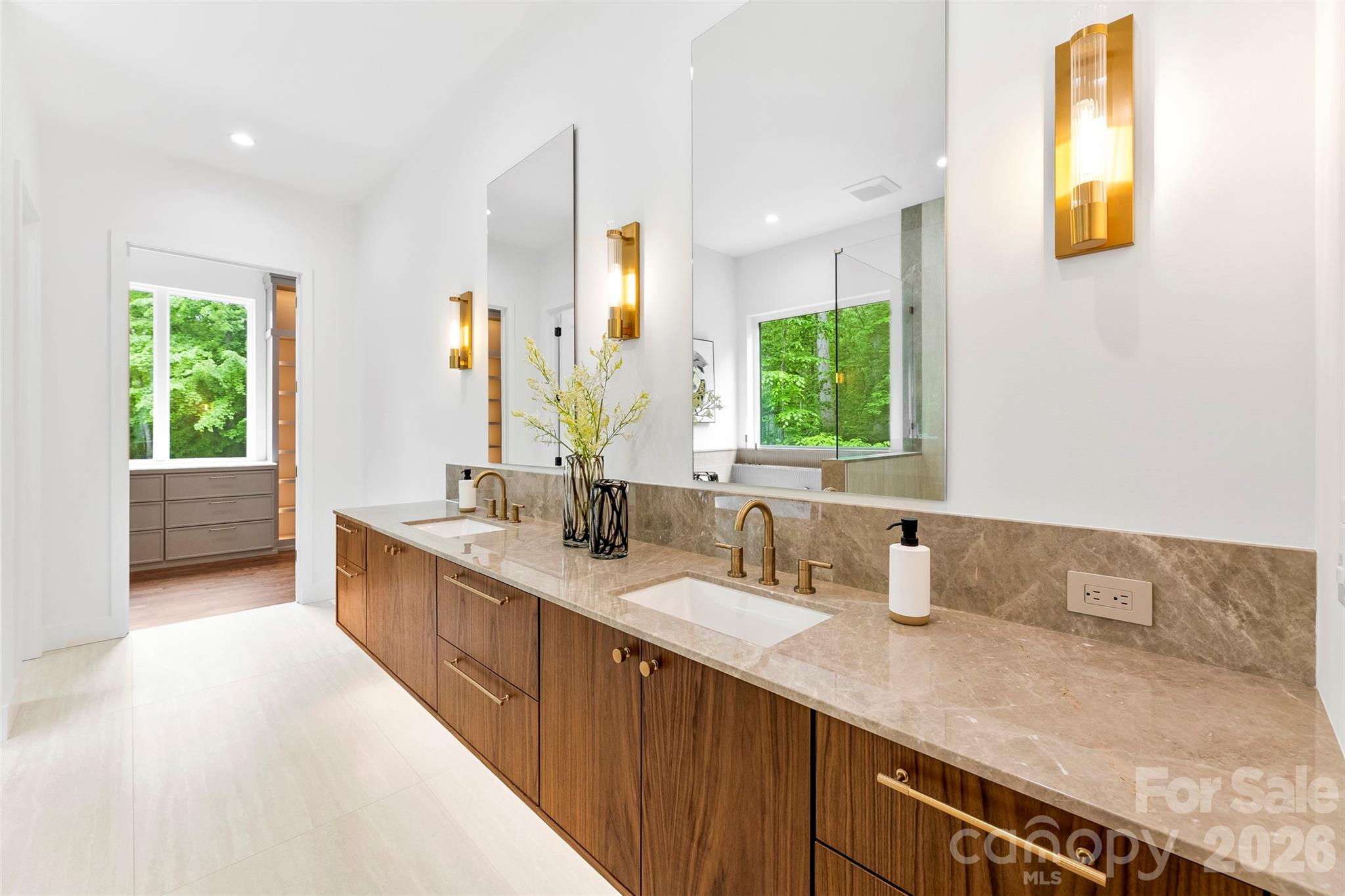 729 Amesbury Drive — Mt Ulla