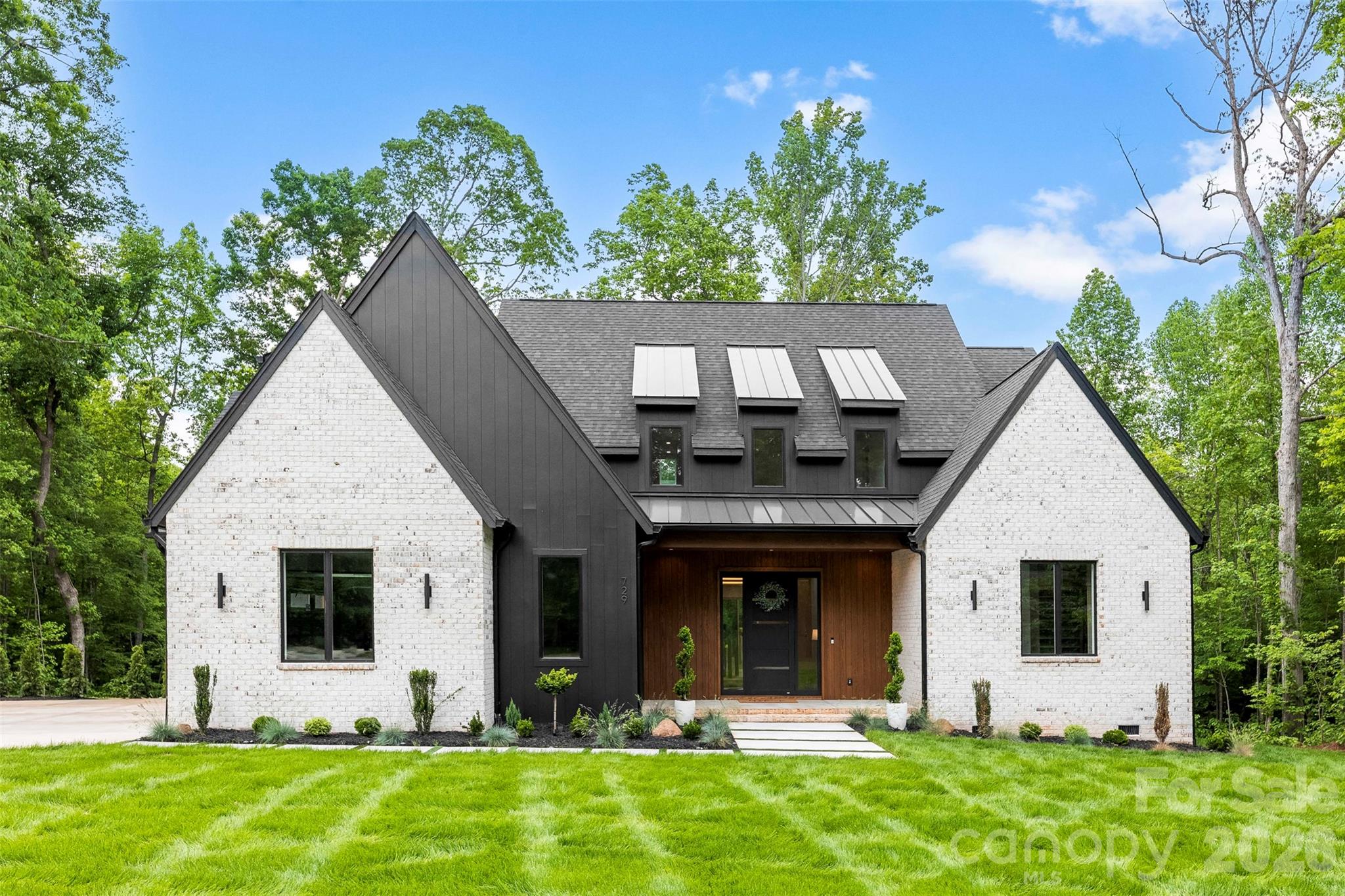 729 Amesbury Drive — Mt Ulla