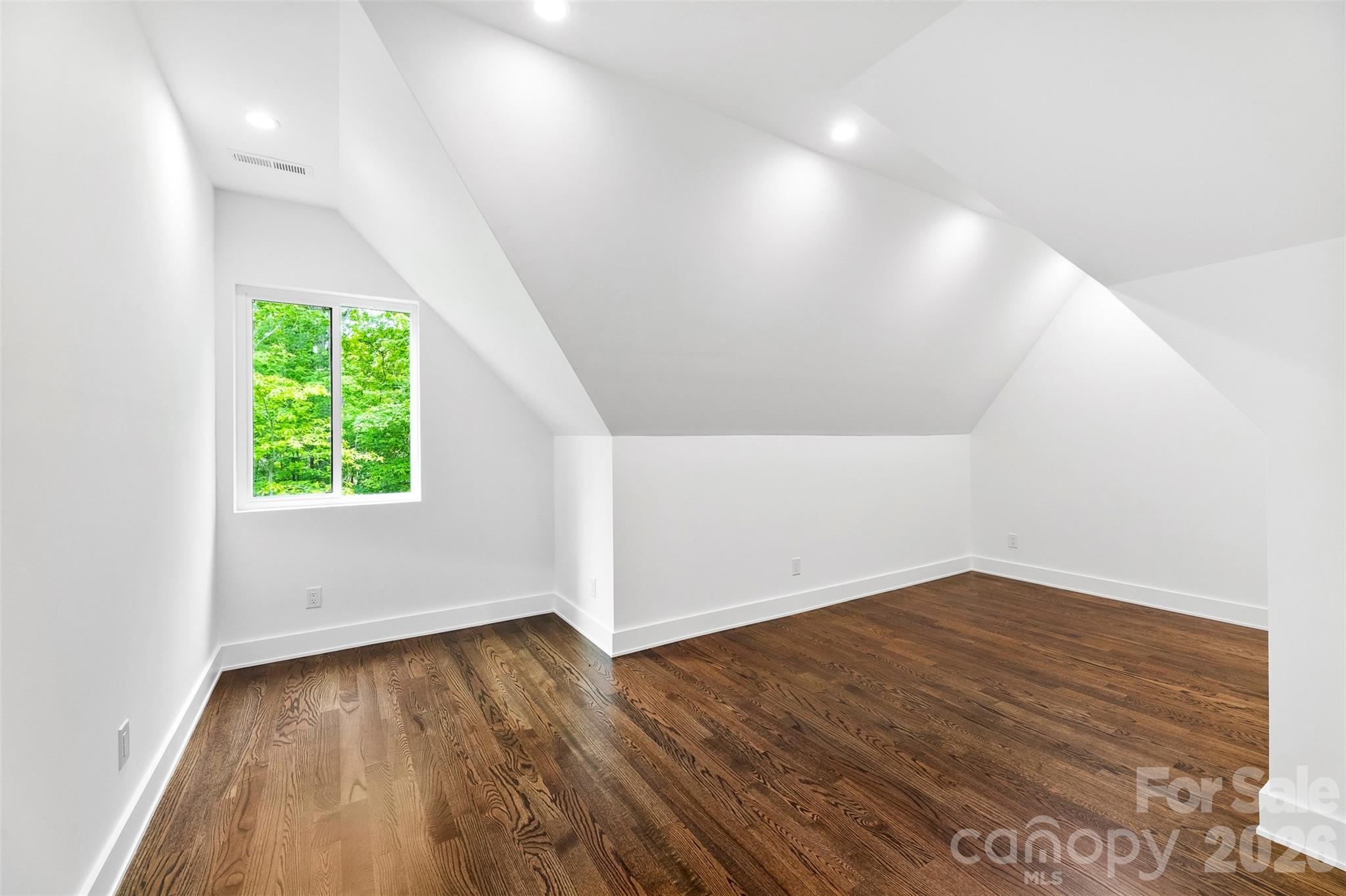 729 Amesbury Drive — Mt Ulla