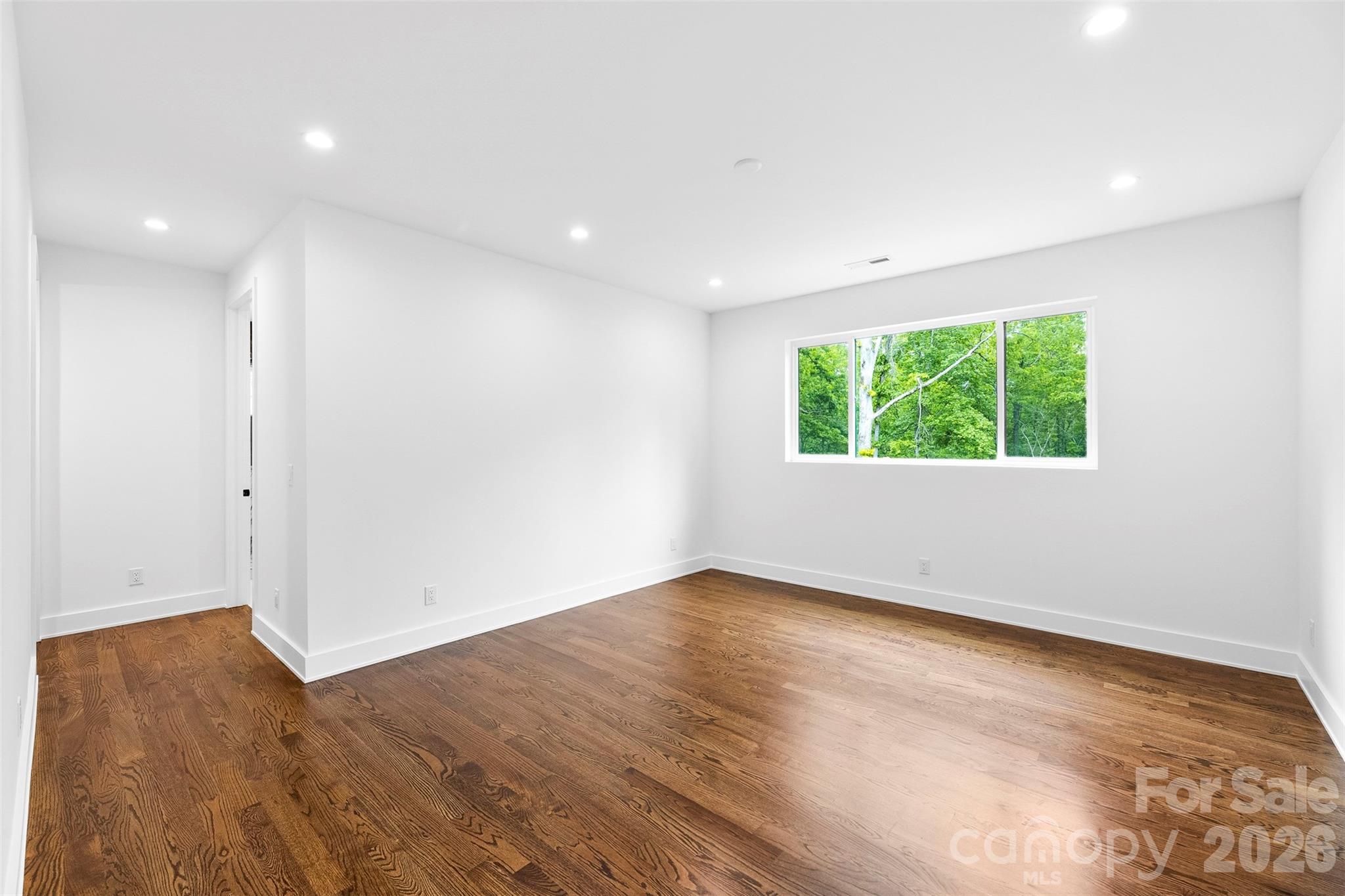 729 Amesbury Drive — Mt Ulla