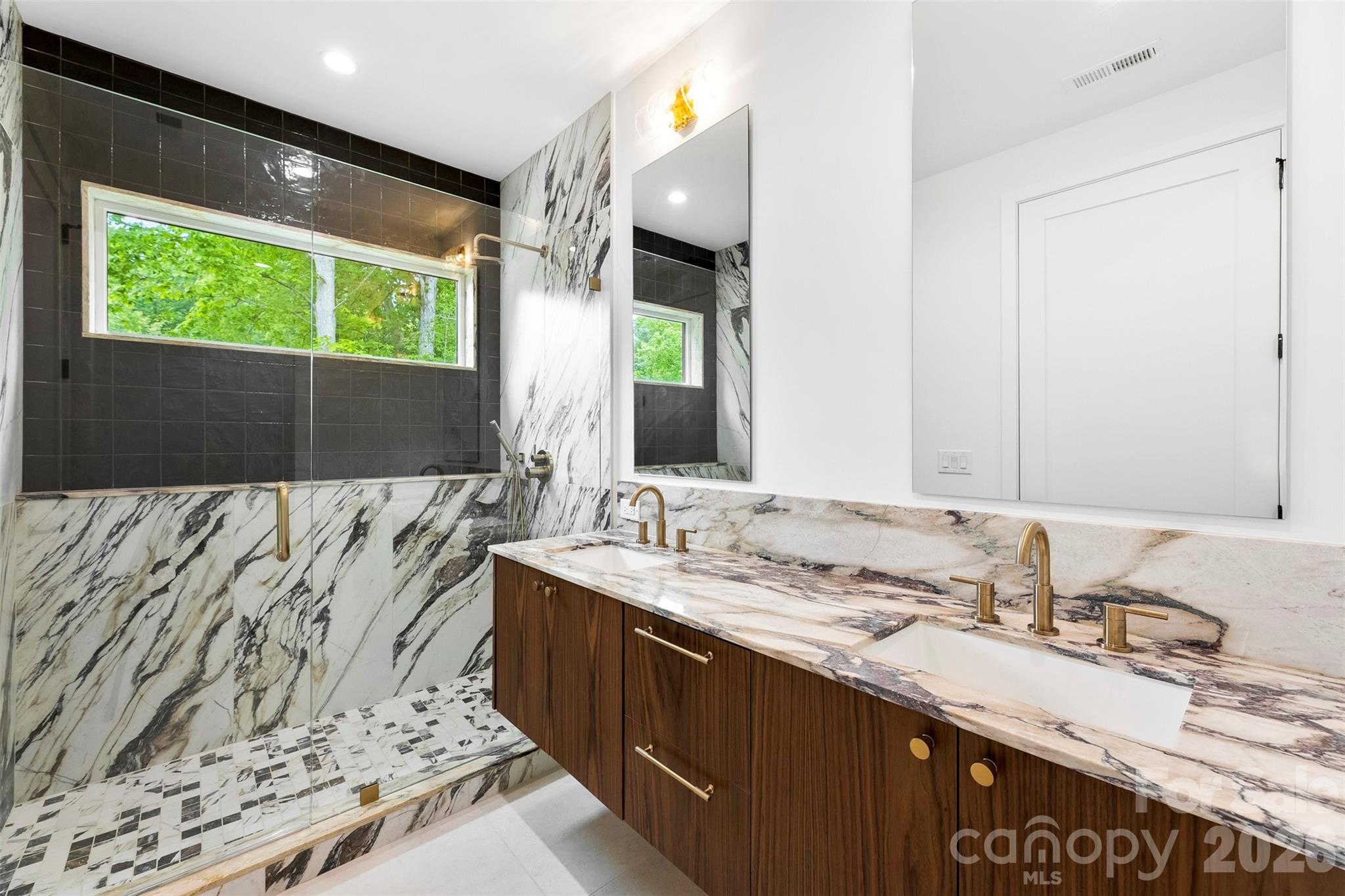 729 Amesbury Drive — Mt Ulla