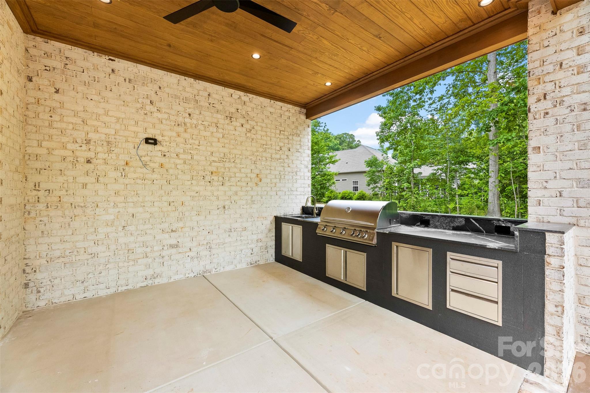 729 Amesbury Drive — Mt Ulla