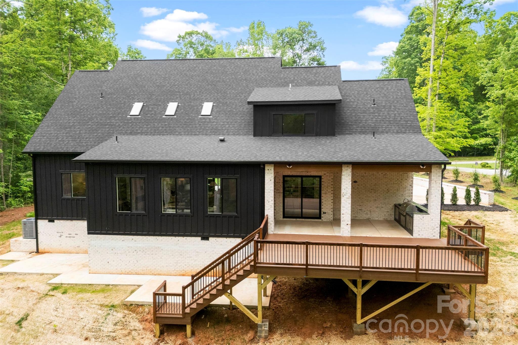 729 Amesbury Drive — Mt Ulla