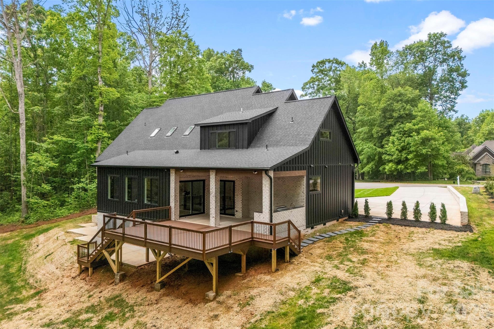 729 Amesbury Drive — Mt Ulla