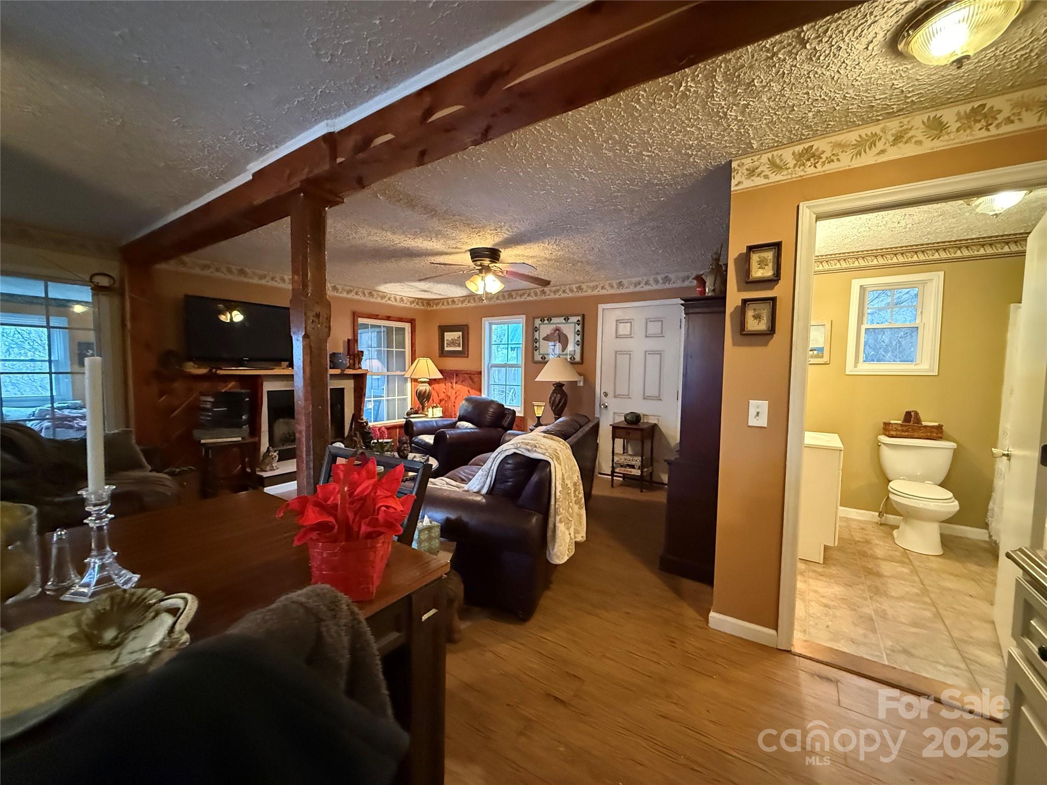 201 Mountain Vista Road — Canton