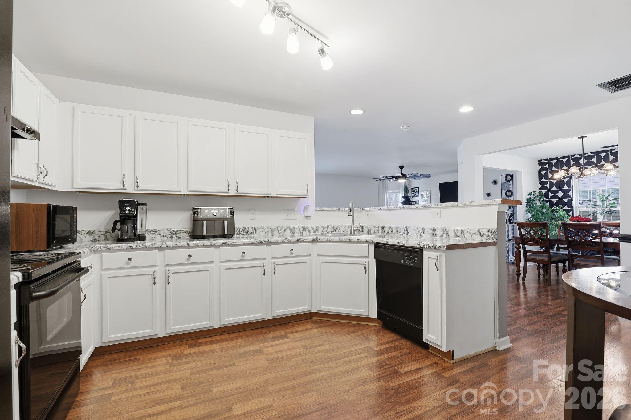 5825 Brookfield Pointe Drive — Charlotte