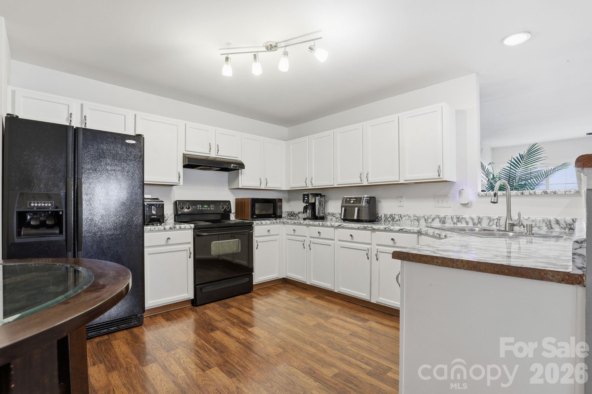5825 Brookfield Pointe Drive — Charlotte