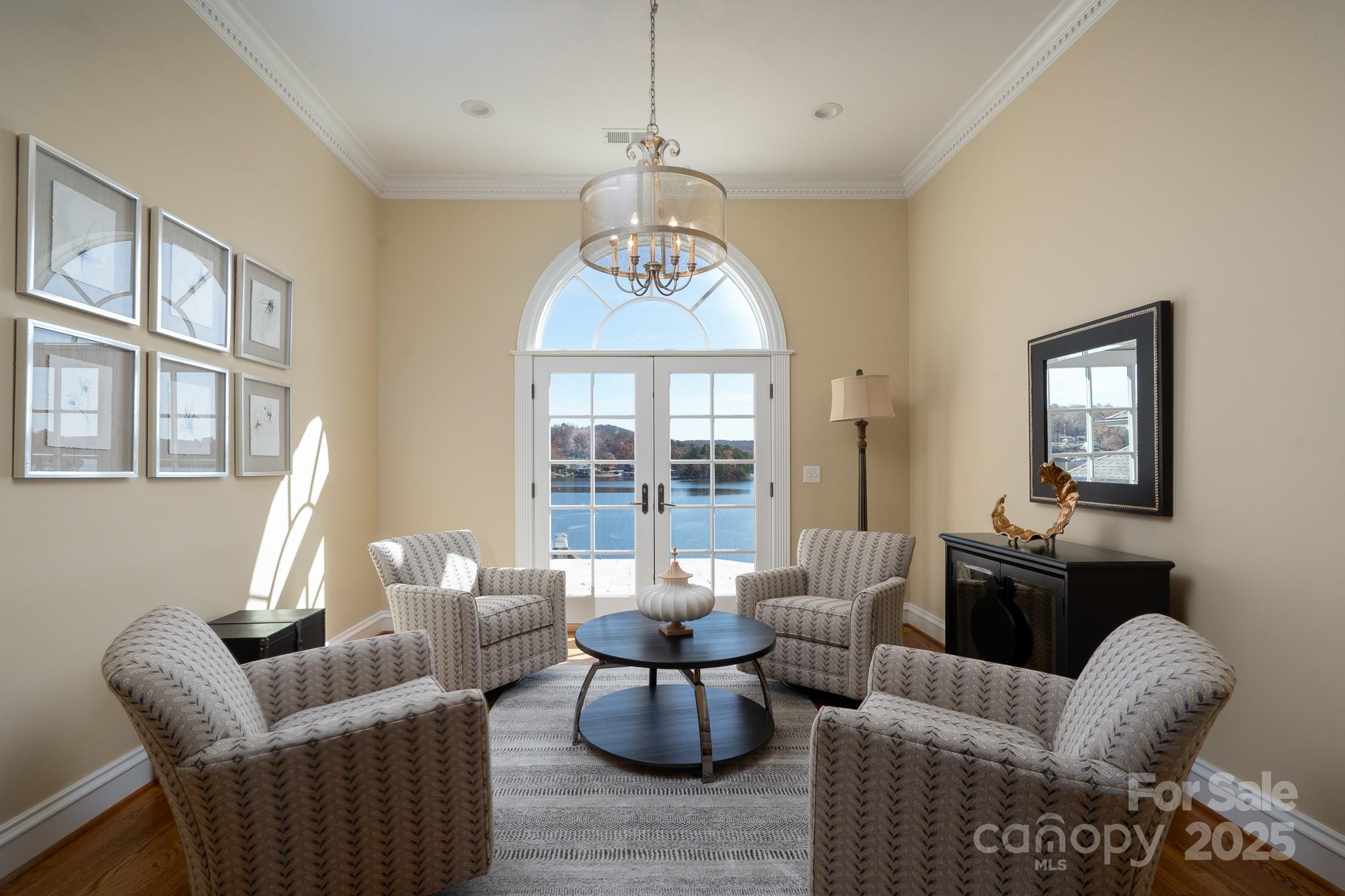 444 Glenbrook Springs None — New London