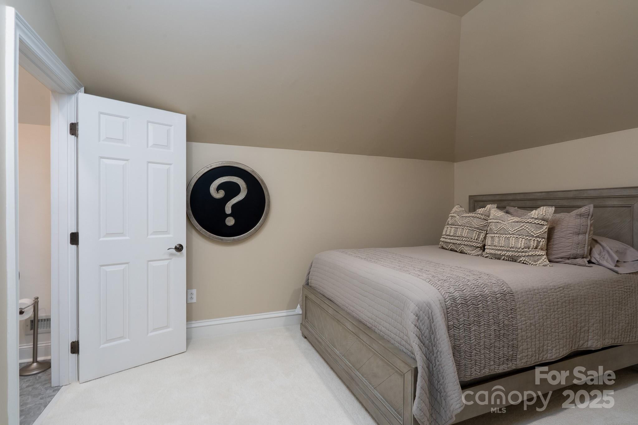 444 Glenbrook Springs None — New London