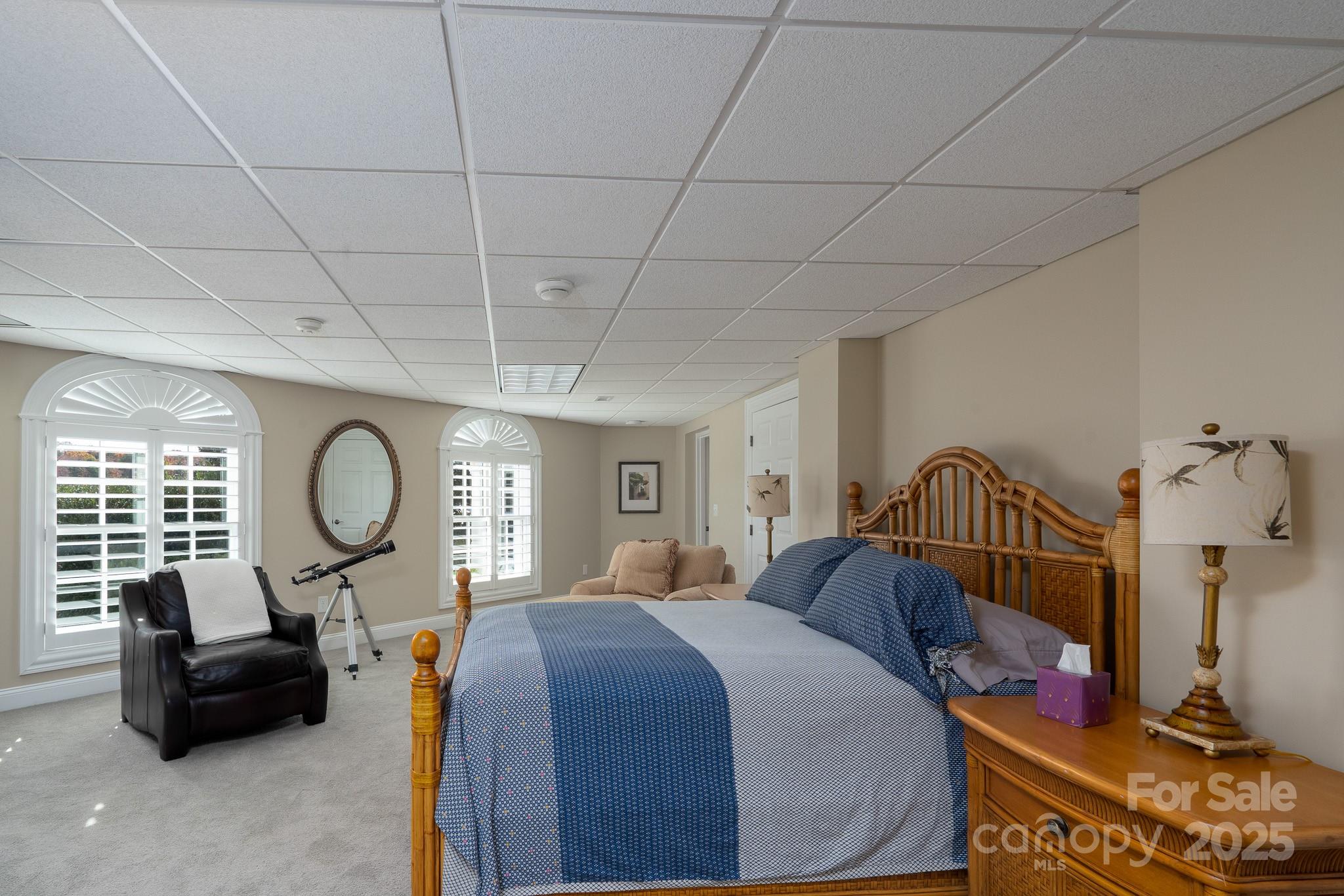 444 Glenbrook Springs None — New London