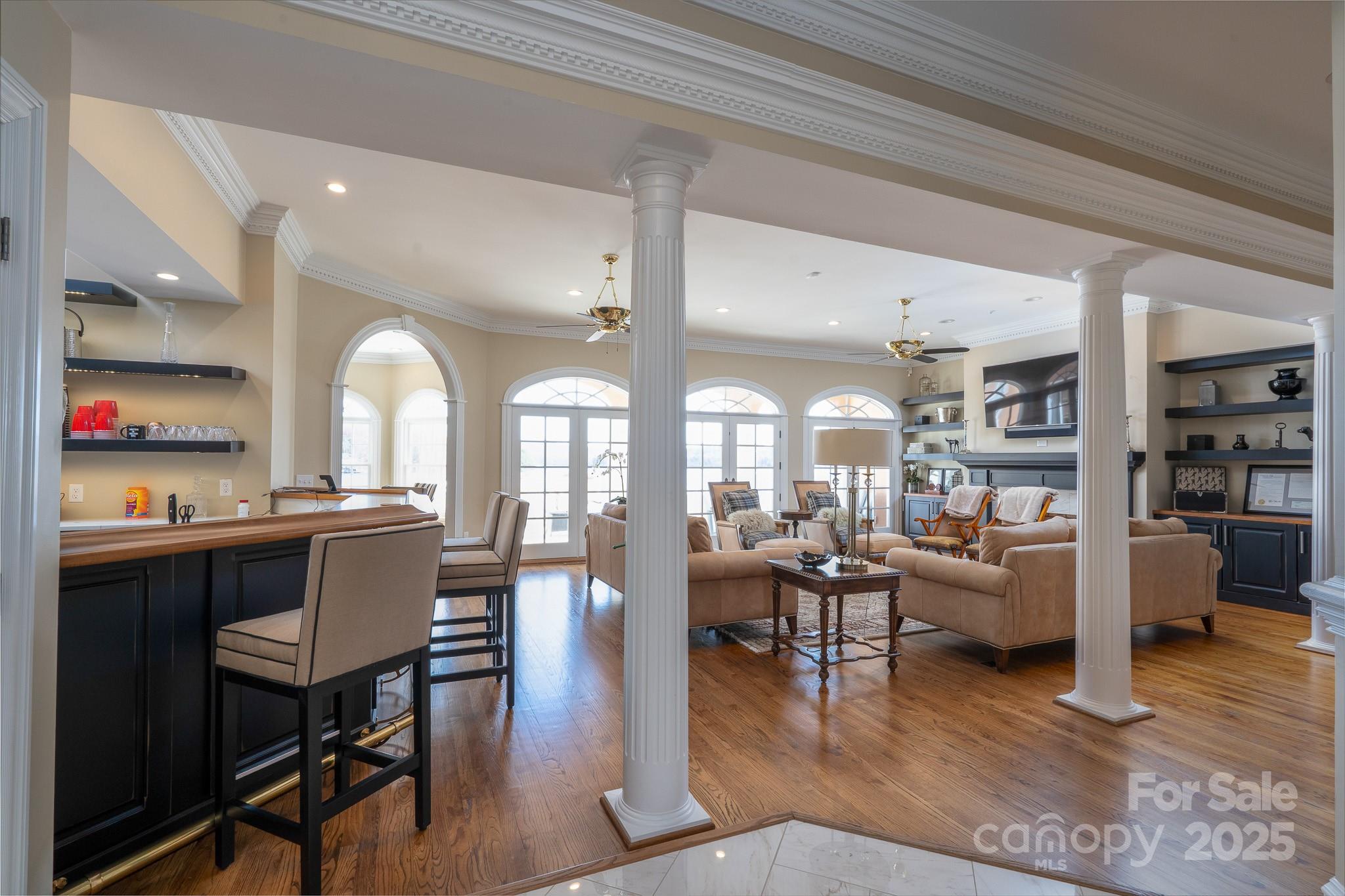 444 Glenbrook Springs None — New London