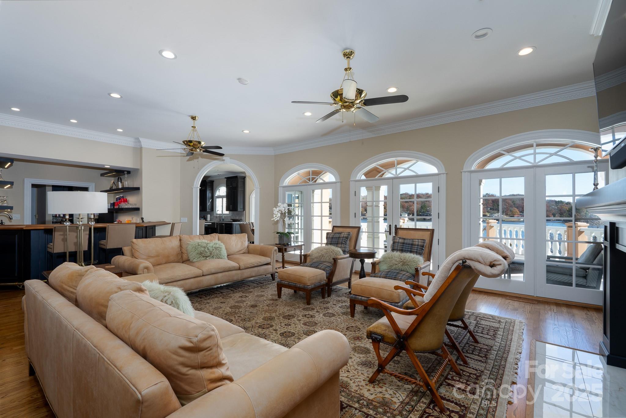 444 Glenbrook Springs None — New London