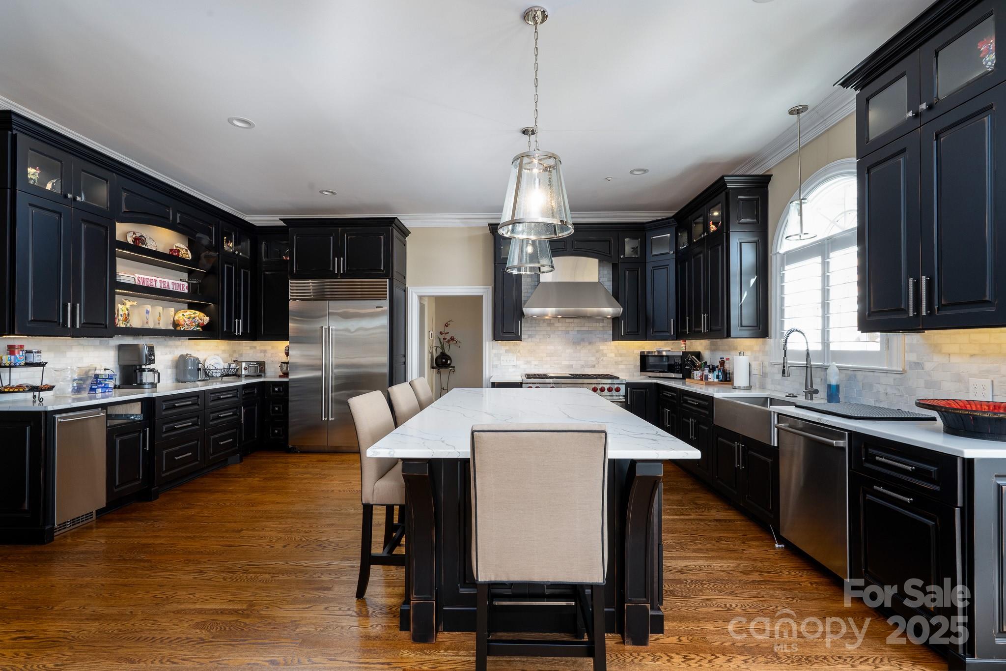 444 Glenbrook Springs None — New London