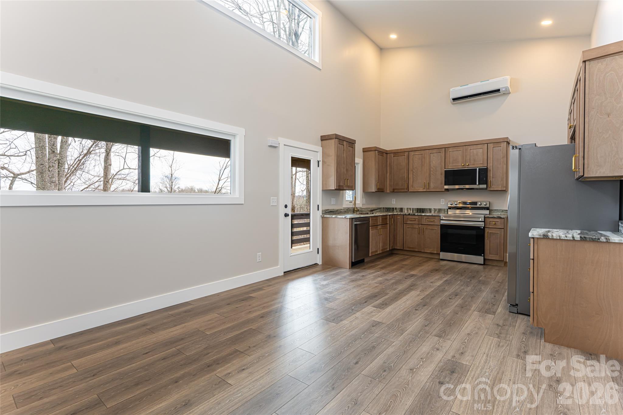 153 Hackleburg Lane — Hendersonville